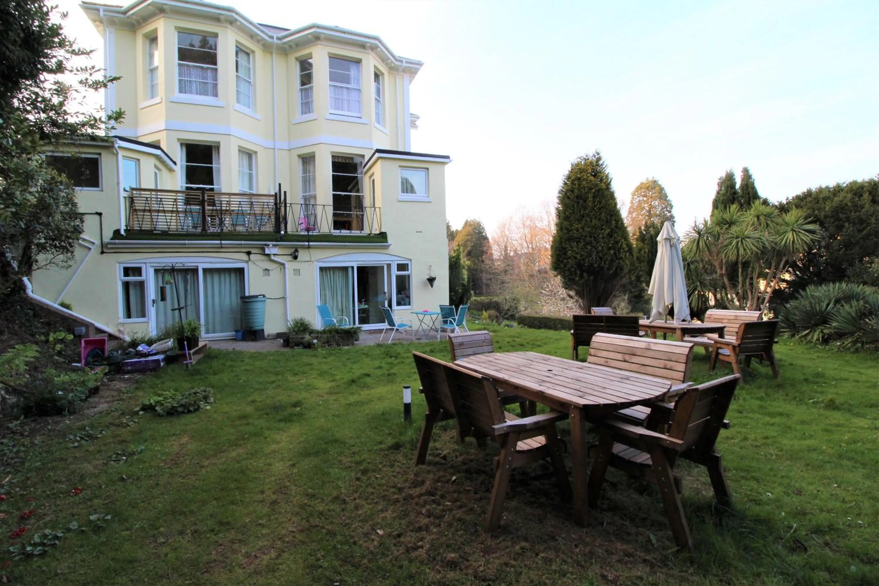 Property building in Chelston Dene Holiday Apartments