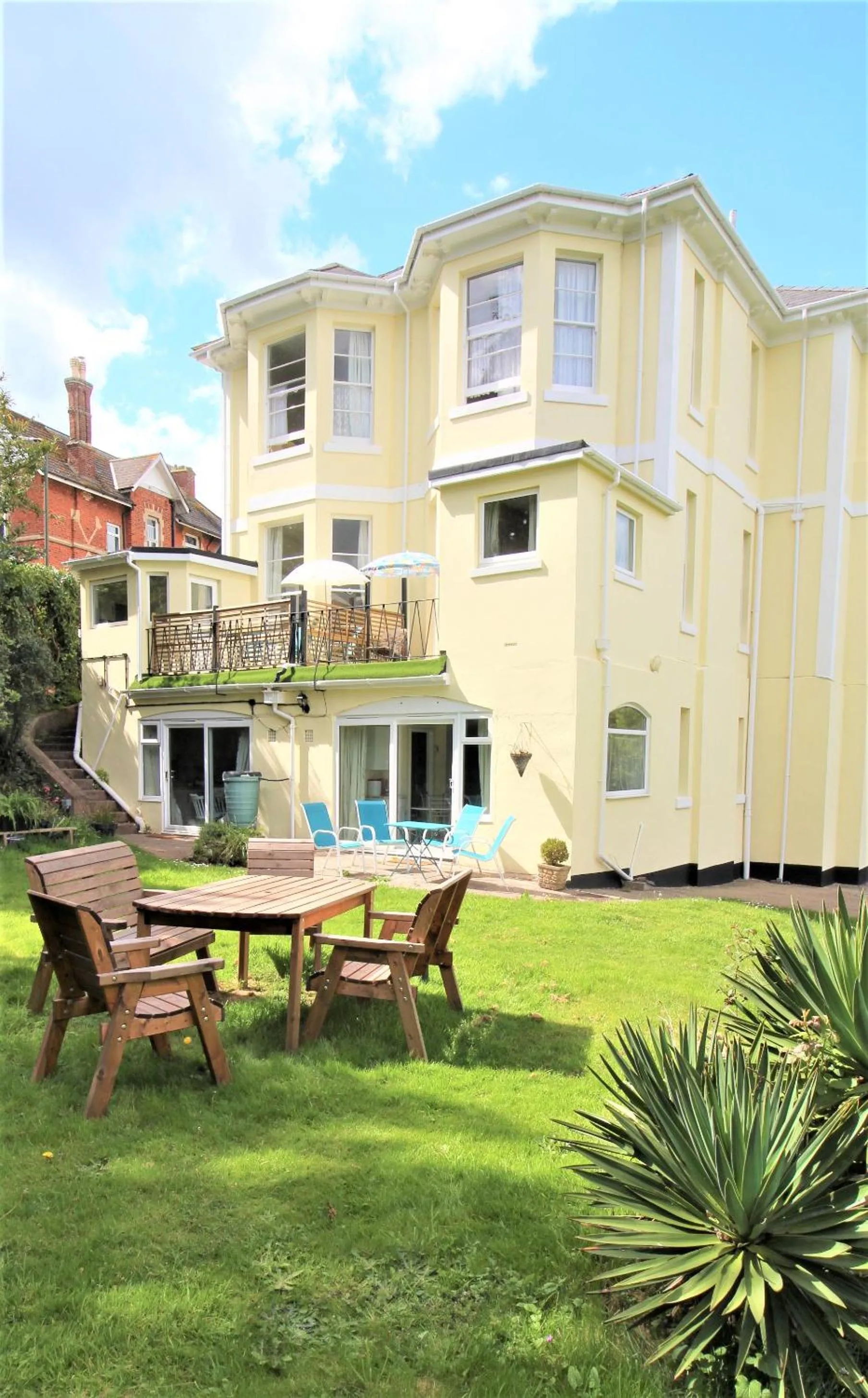 Property building in Chelston Dene Holiday Apartments
