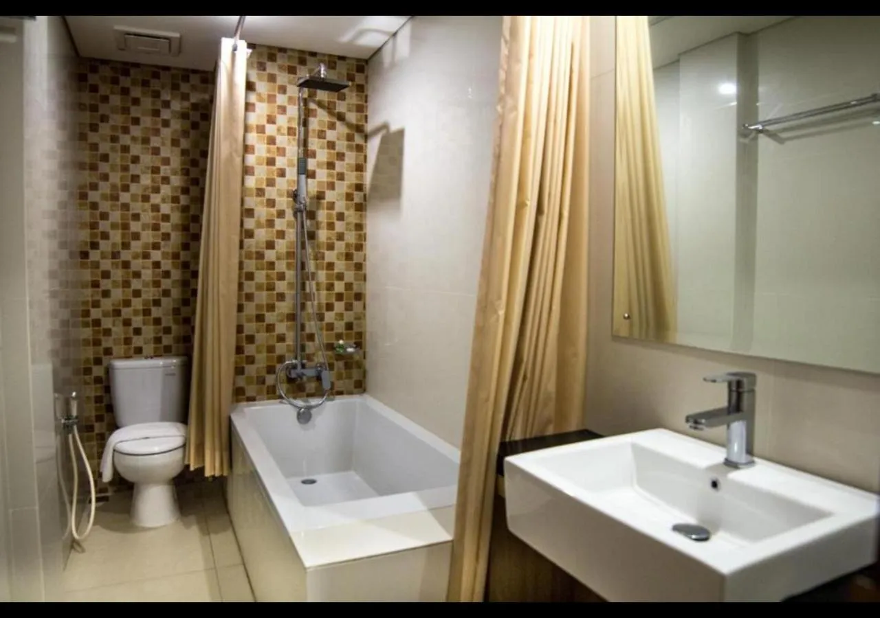 Toilet in Bali Summer Hotel by Amerta