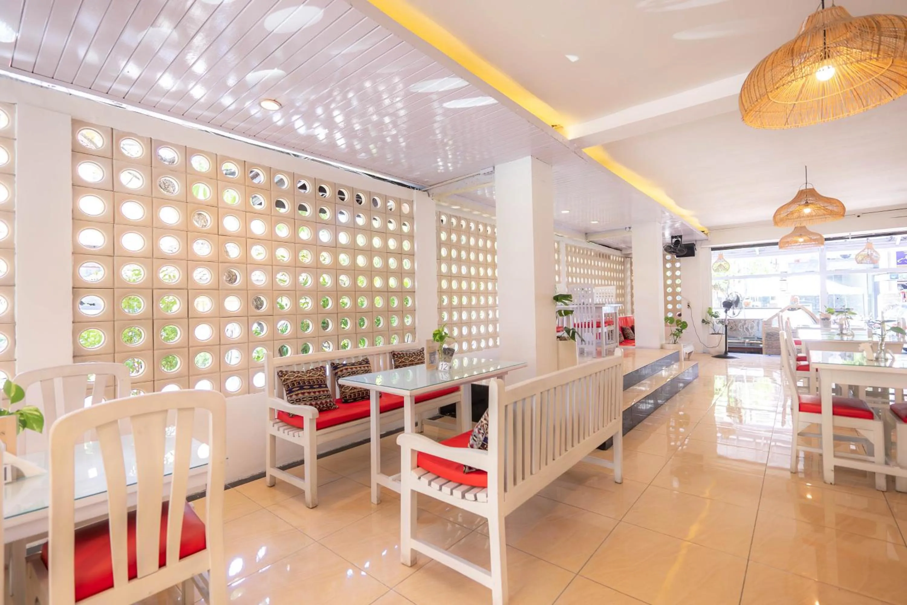 Restaurant/places to eat in Bali Summer Hotel by Amerta