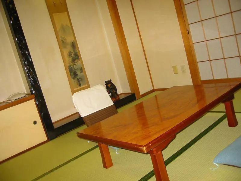 Seating area in Toyofuku