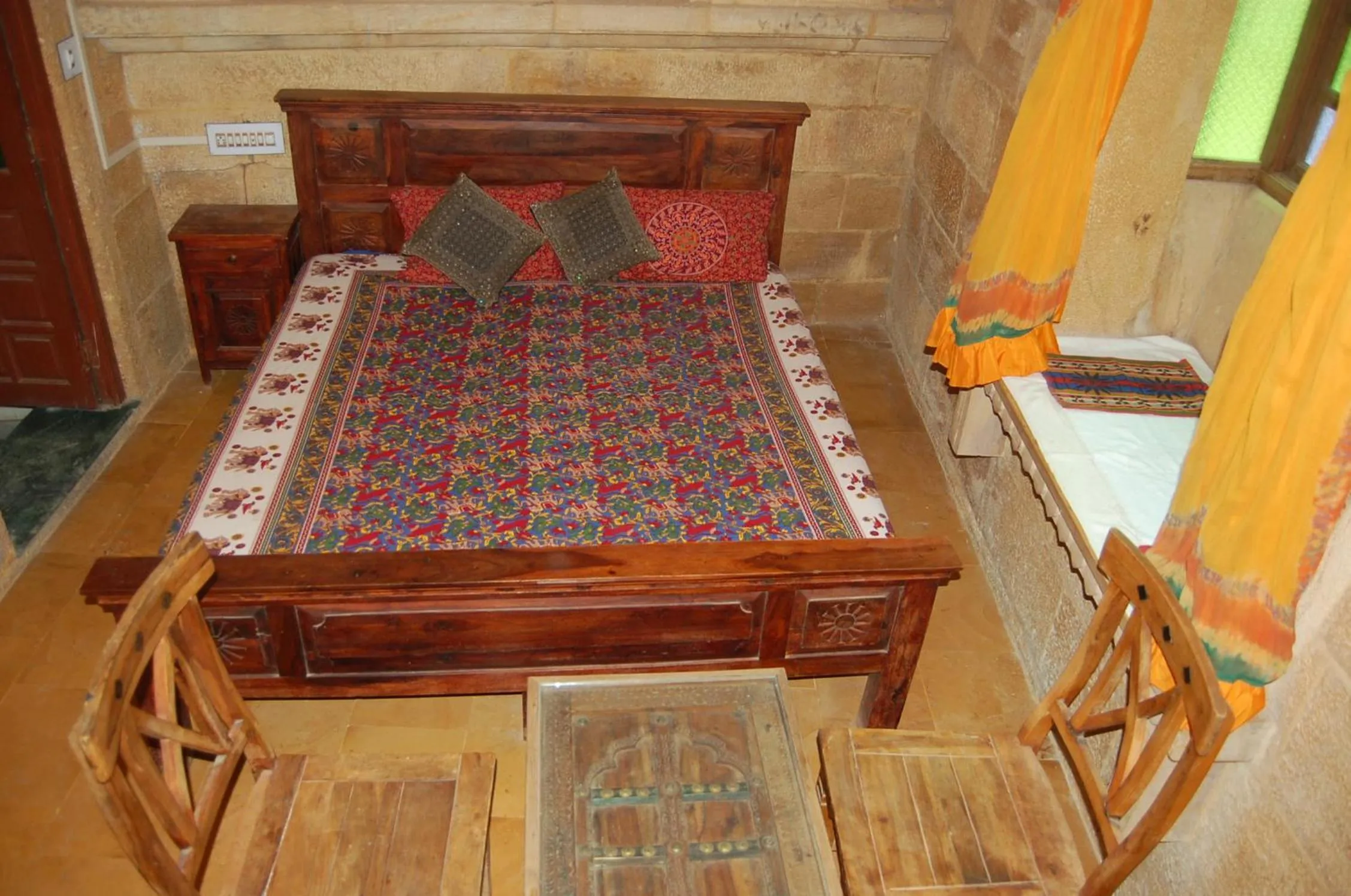 Bed in Hotel Deep Mahal
