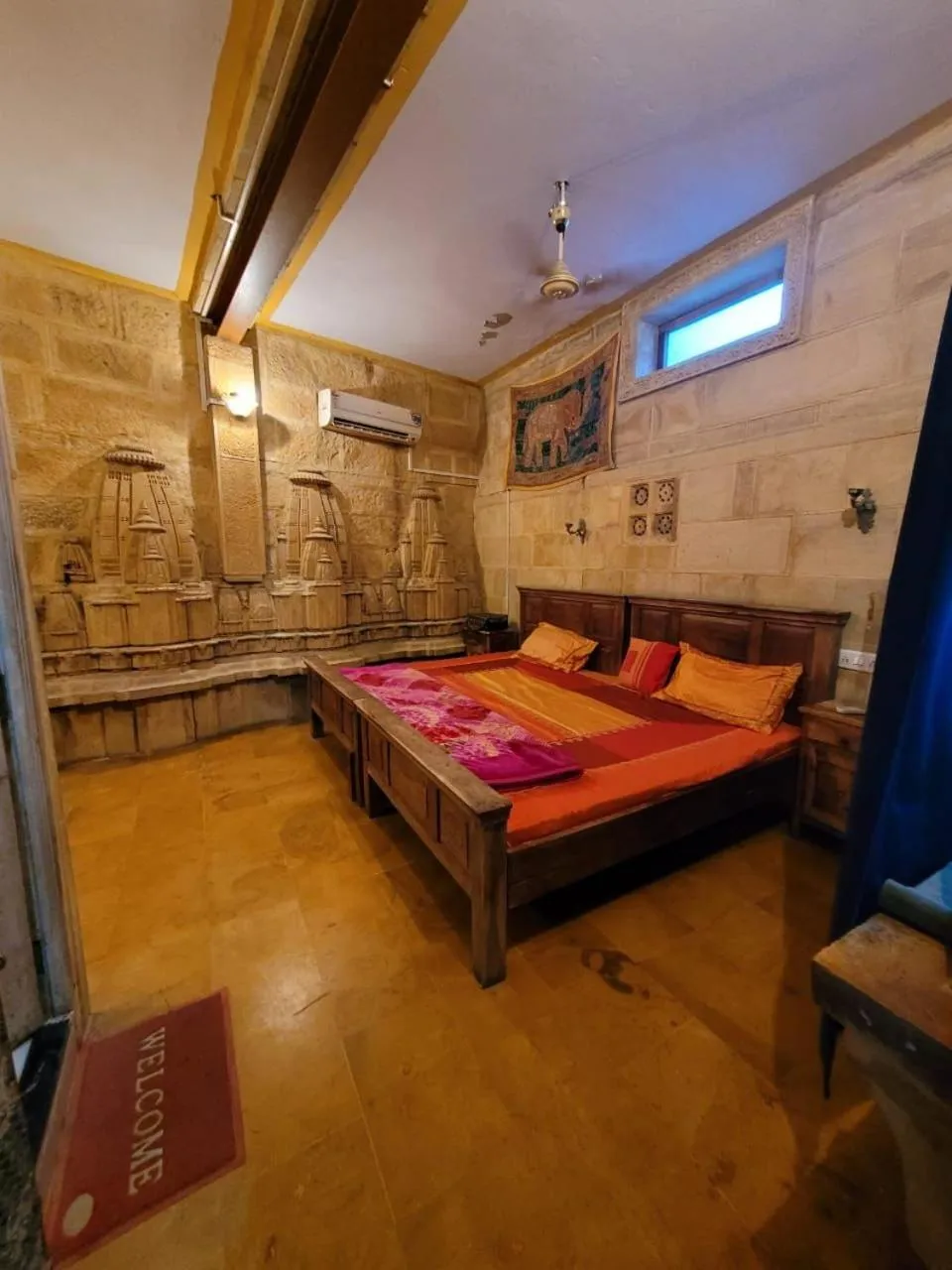 Photo of the whole room, Bed in Hotel Deep Mahal