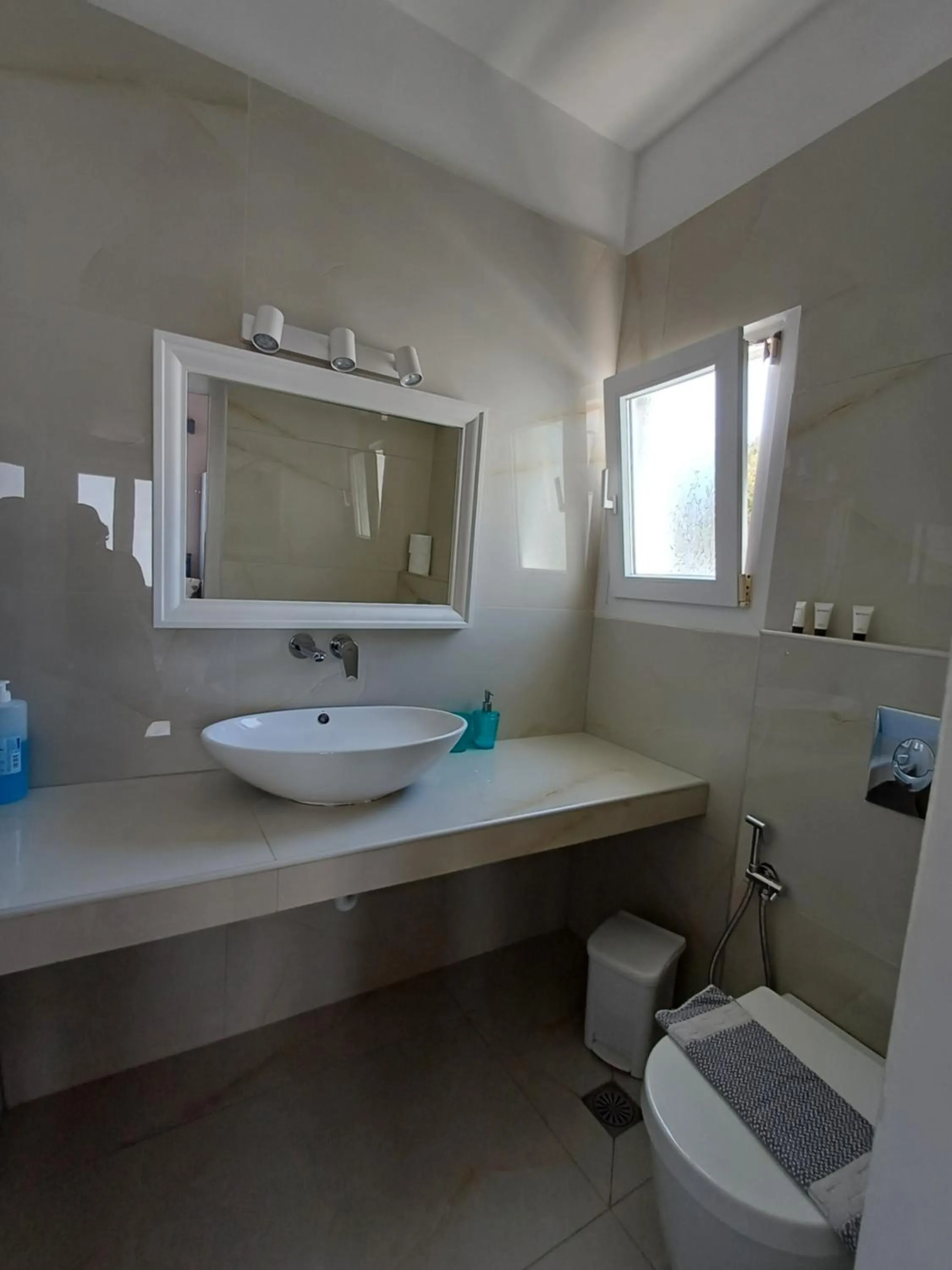 Bathroom in Manos Rooms