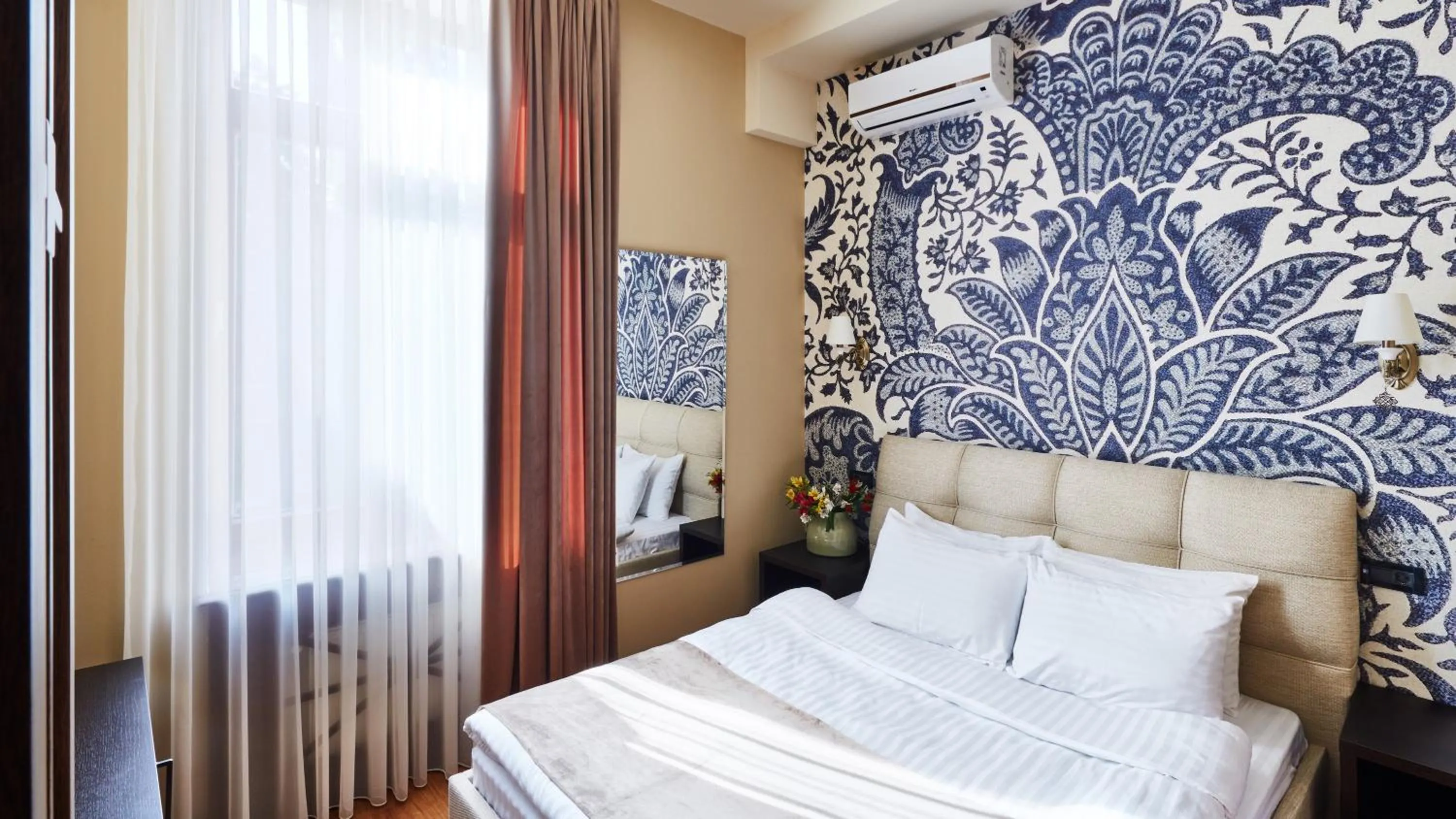 Bed in Shato Luxe