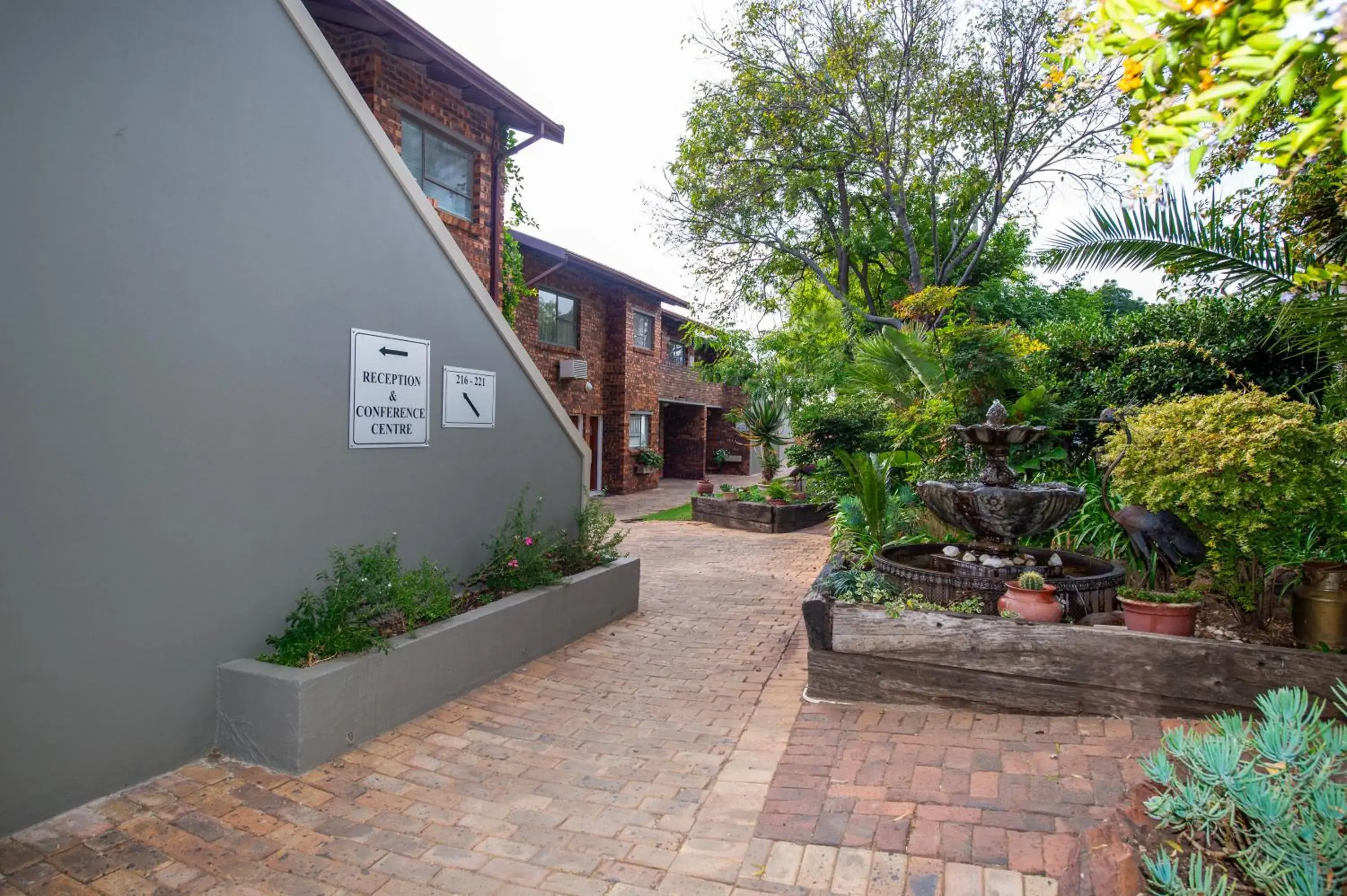 Property building in CedarWoods of Sandton Property building in CedarWoods of Sandton