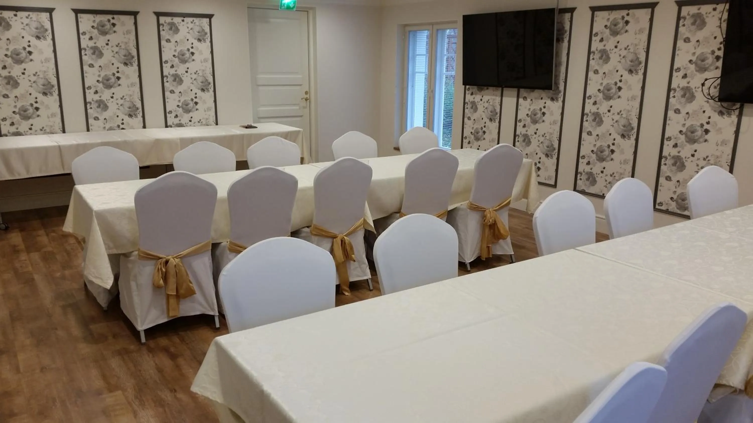 Banquet/Function facilities in Vaihmalan Hovi