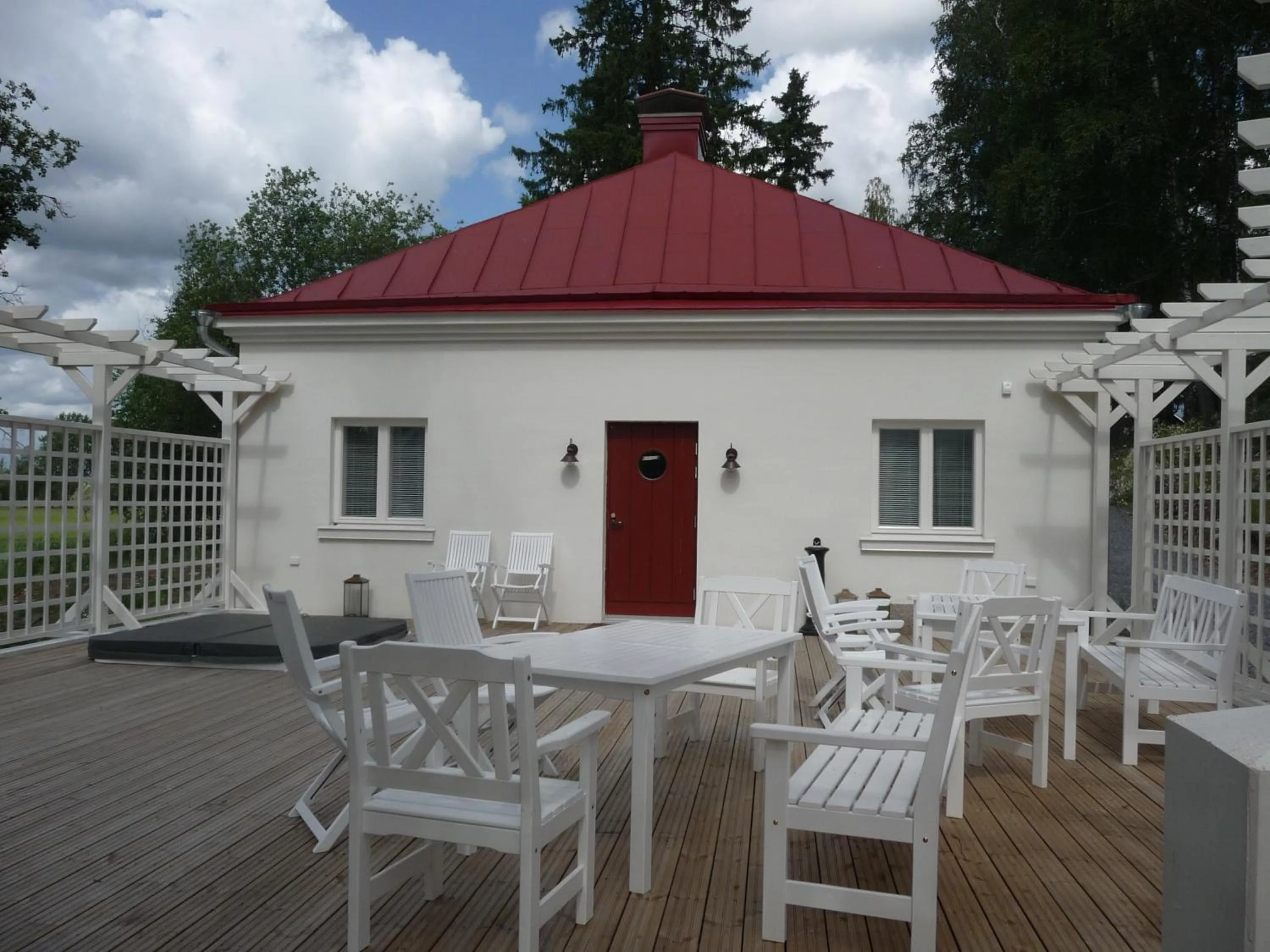 Summer in Vaihmalan Hovi