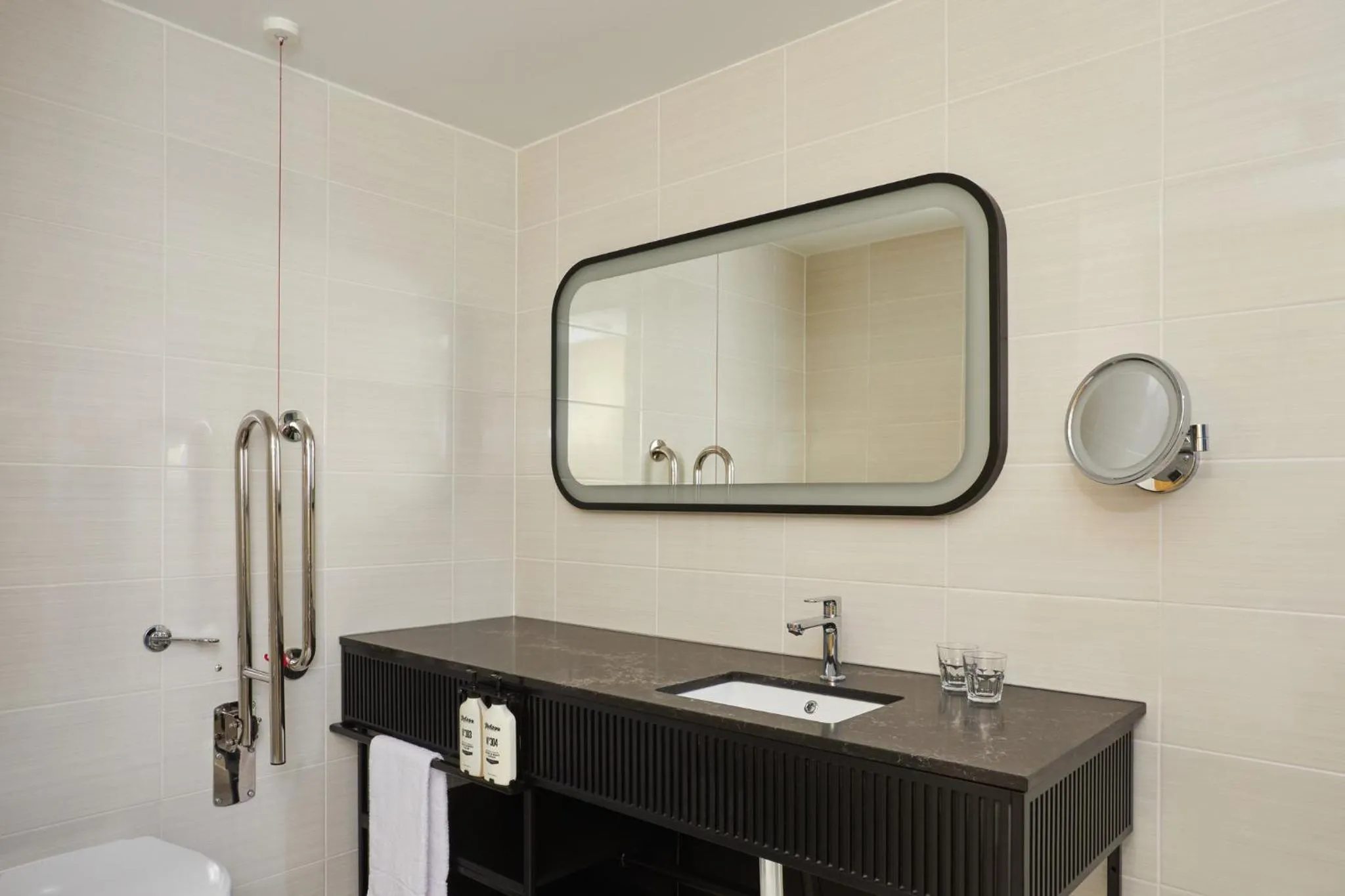 Bathroom in Hotel Indigo Newcastle by IHG