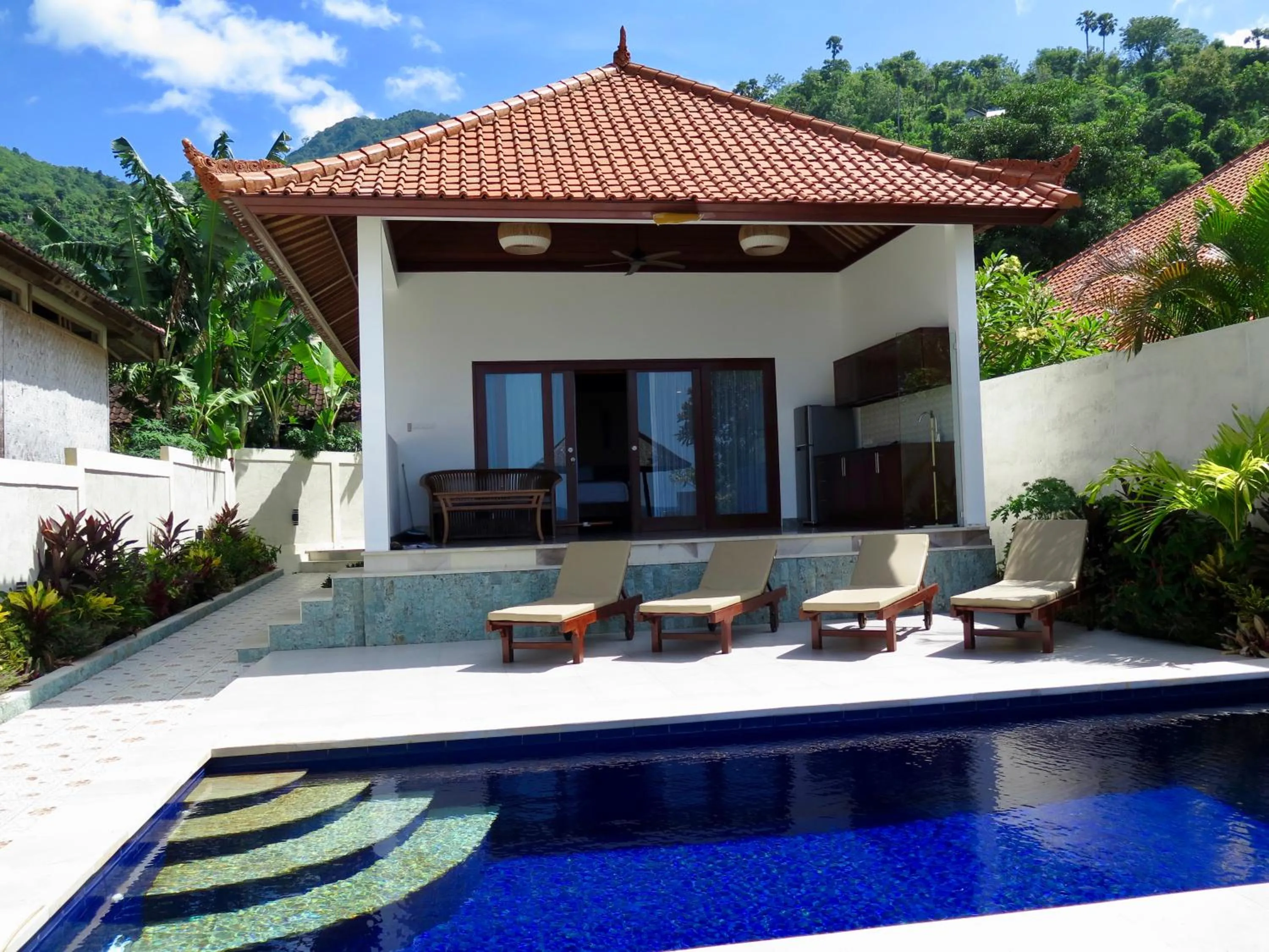 Property building in Villa Ida Villas