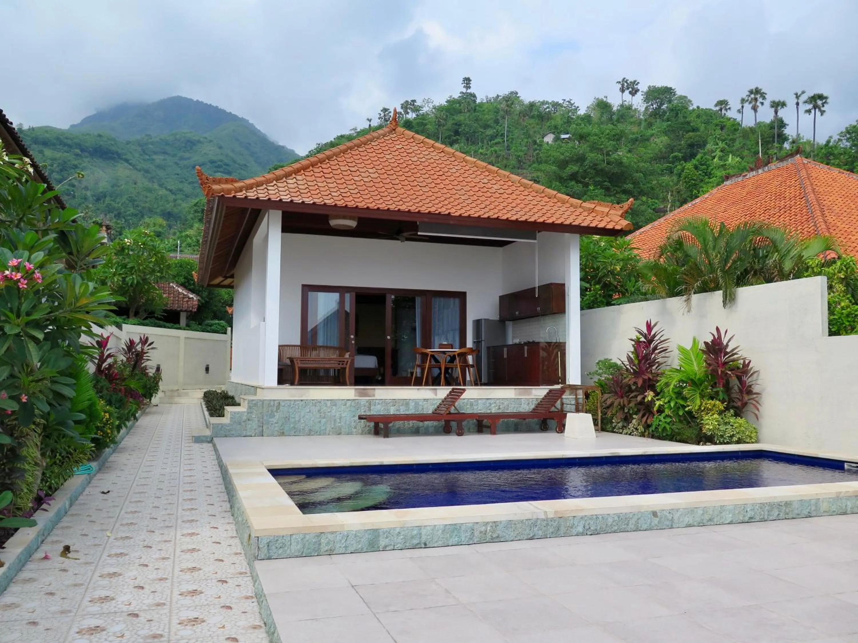 Property building in Villa Ida Villas