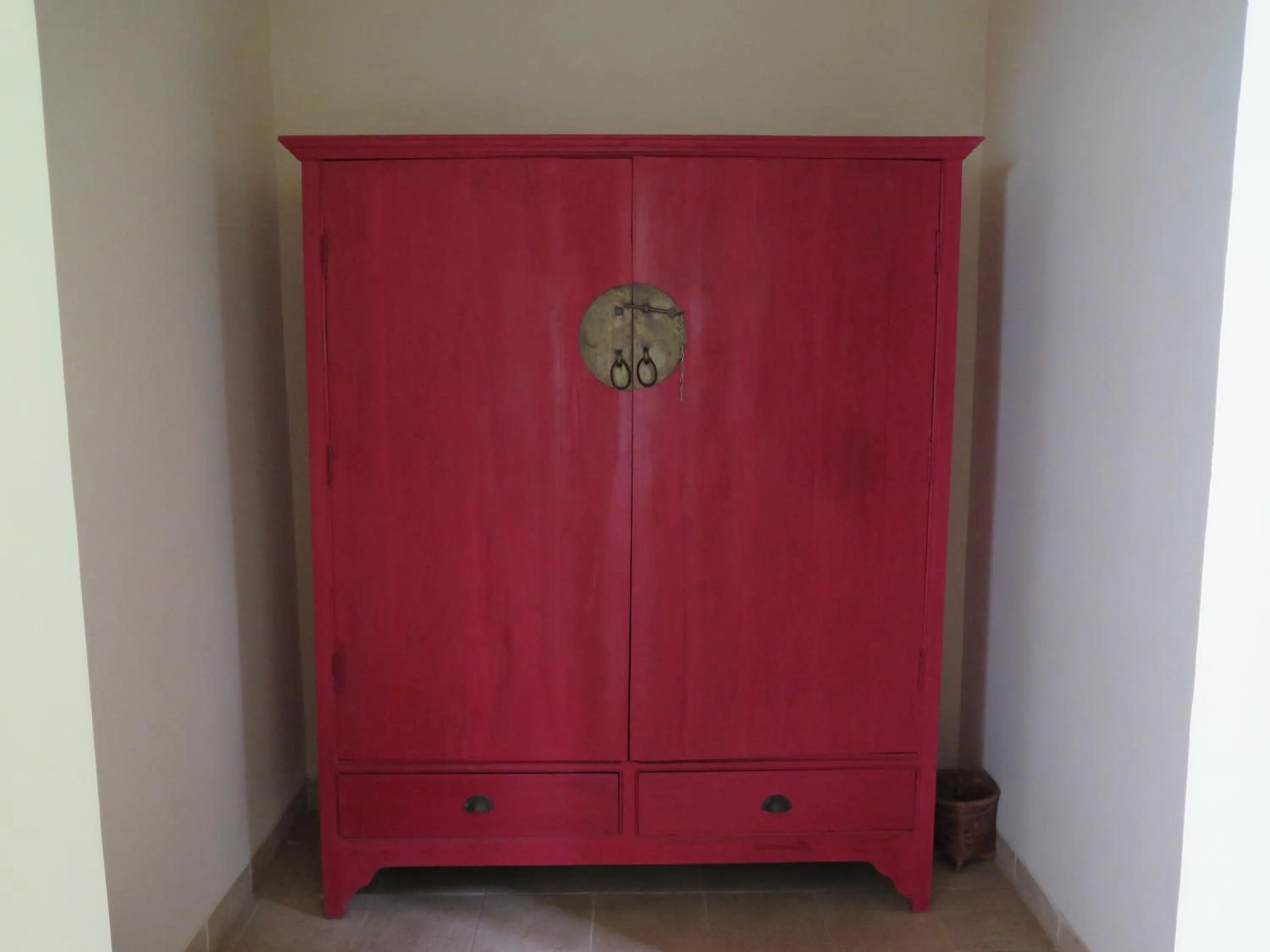 wardrobe in Villa Ida Villas