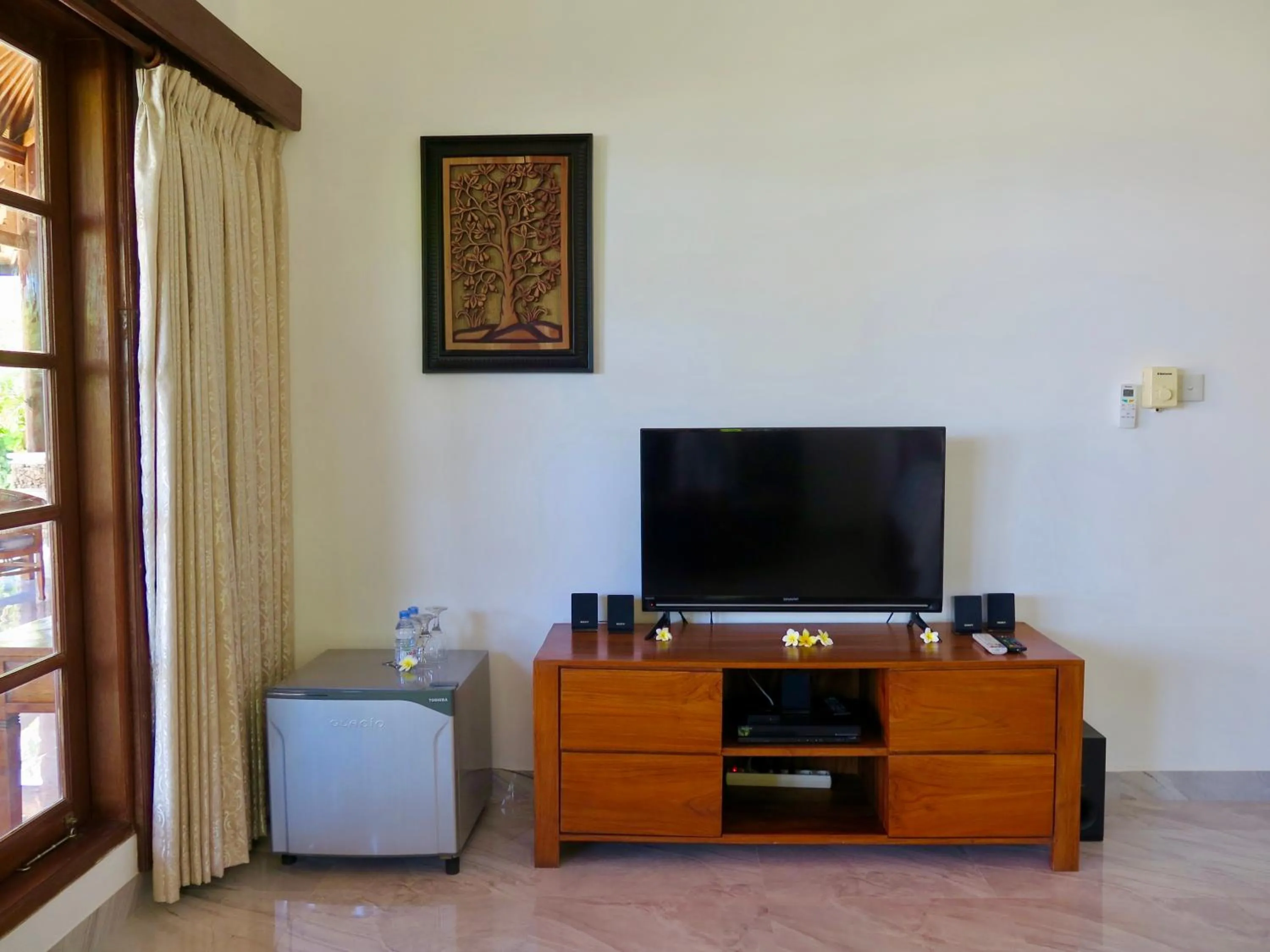 TV and multimedia in Villa Ida Villas