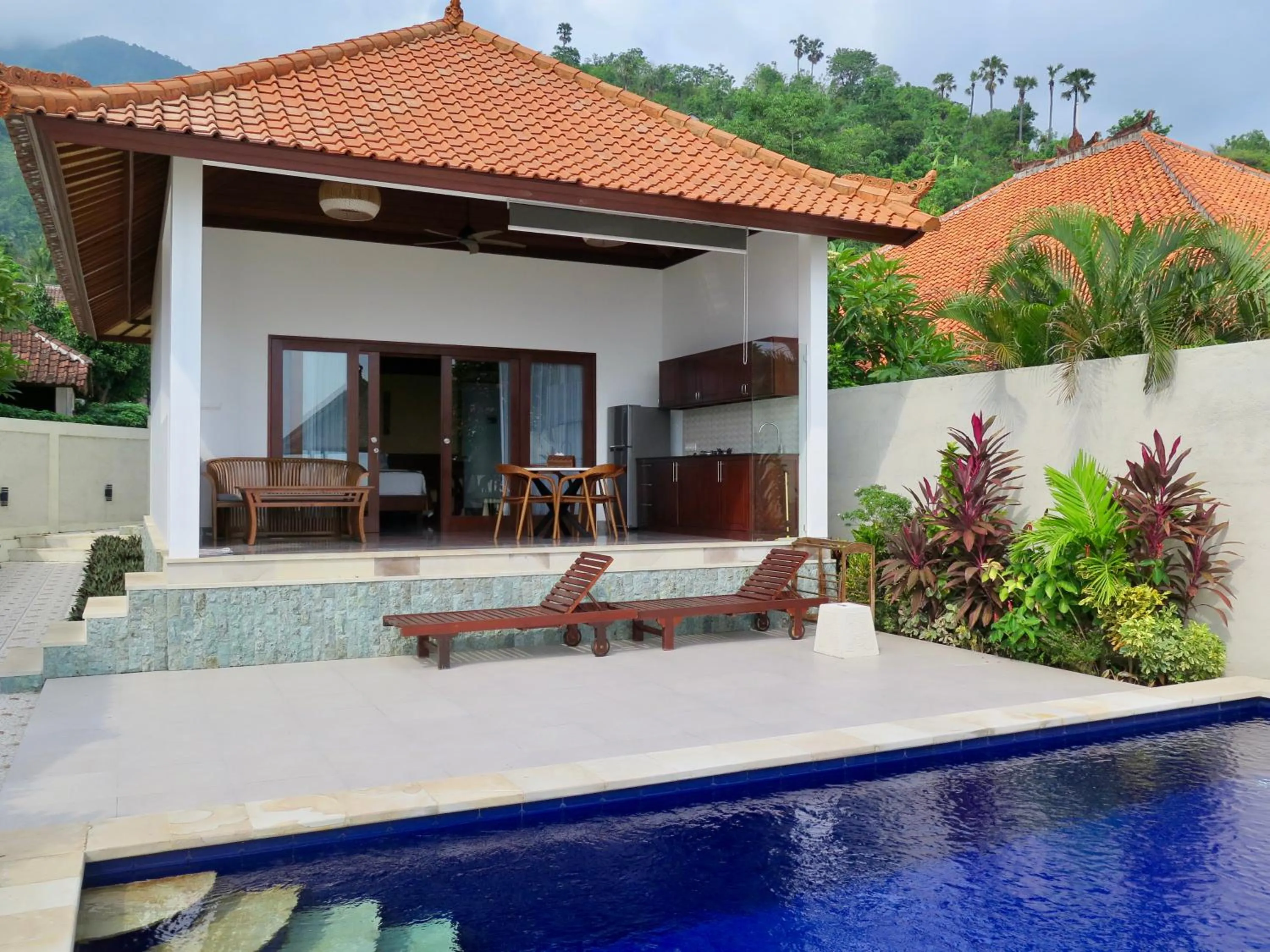 Property building in Villa Ida Villas
