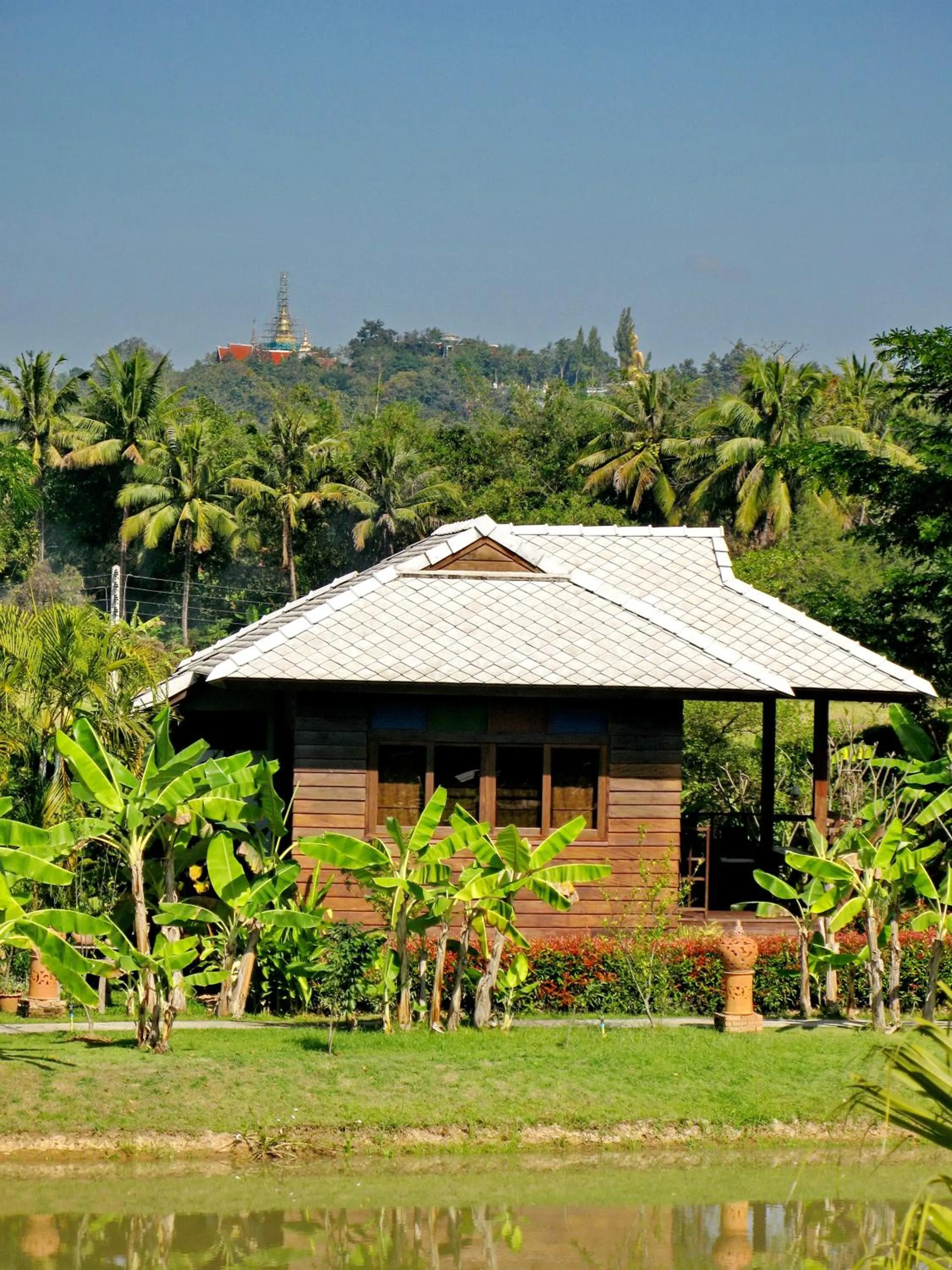 Facade/entrance in Baan Chai Thung Resort