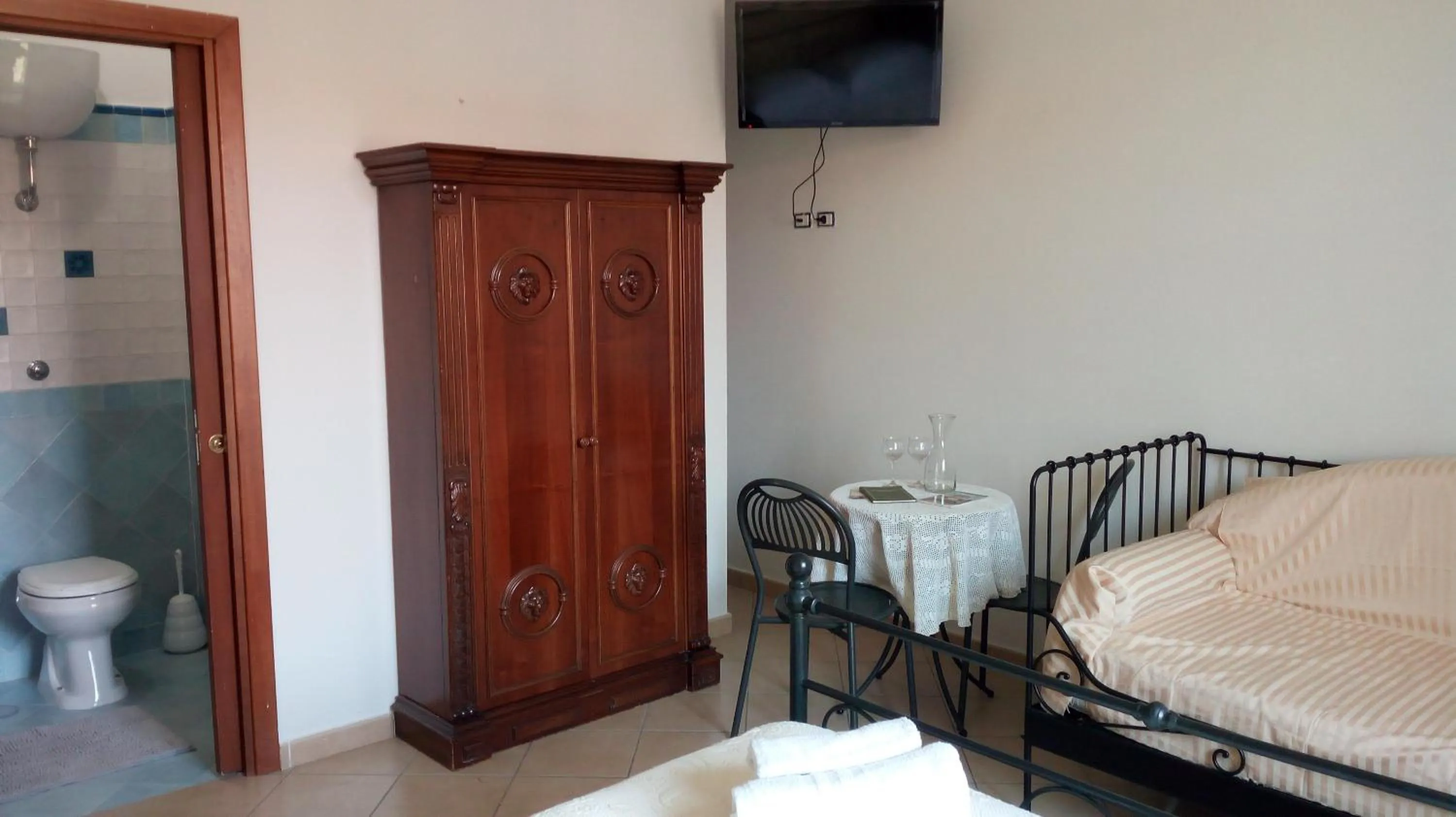 Annabella's Country House