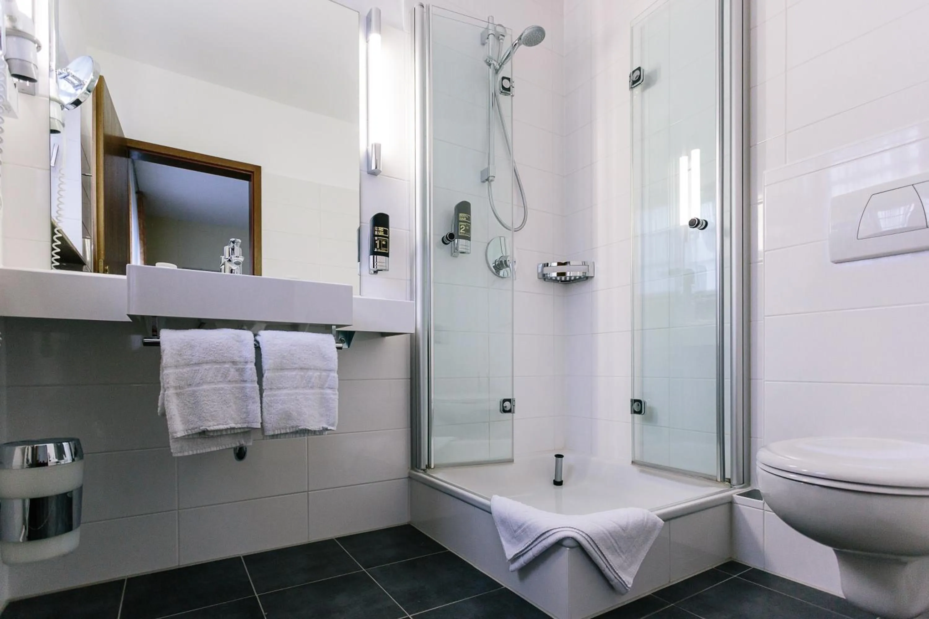 Bathroom in Hotel Restaurant Fronmühle 3 Sterne Superior