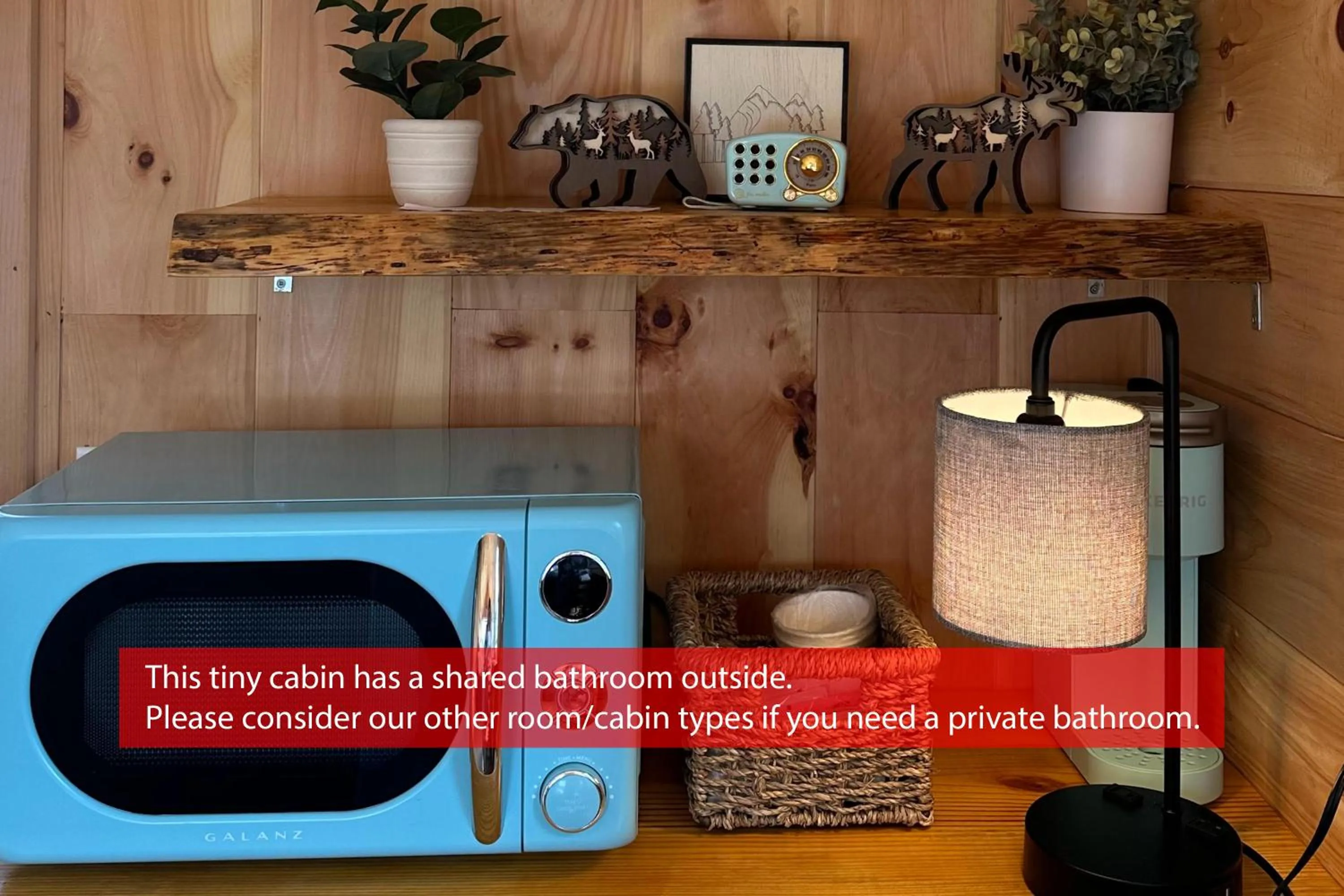 microwave in Paradise Village