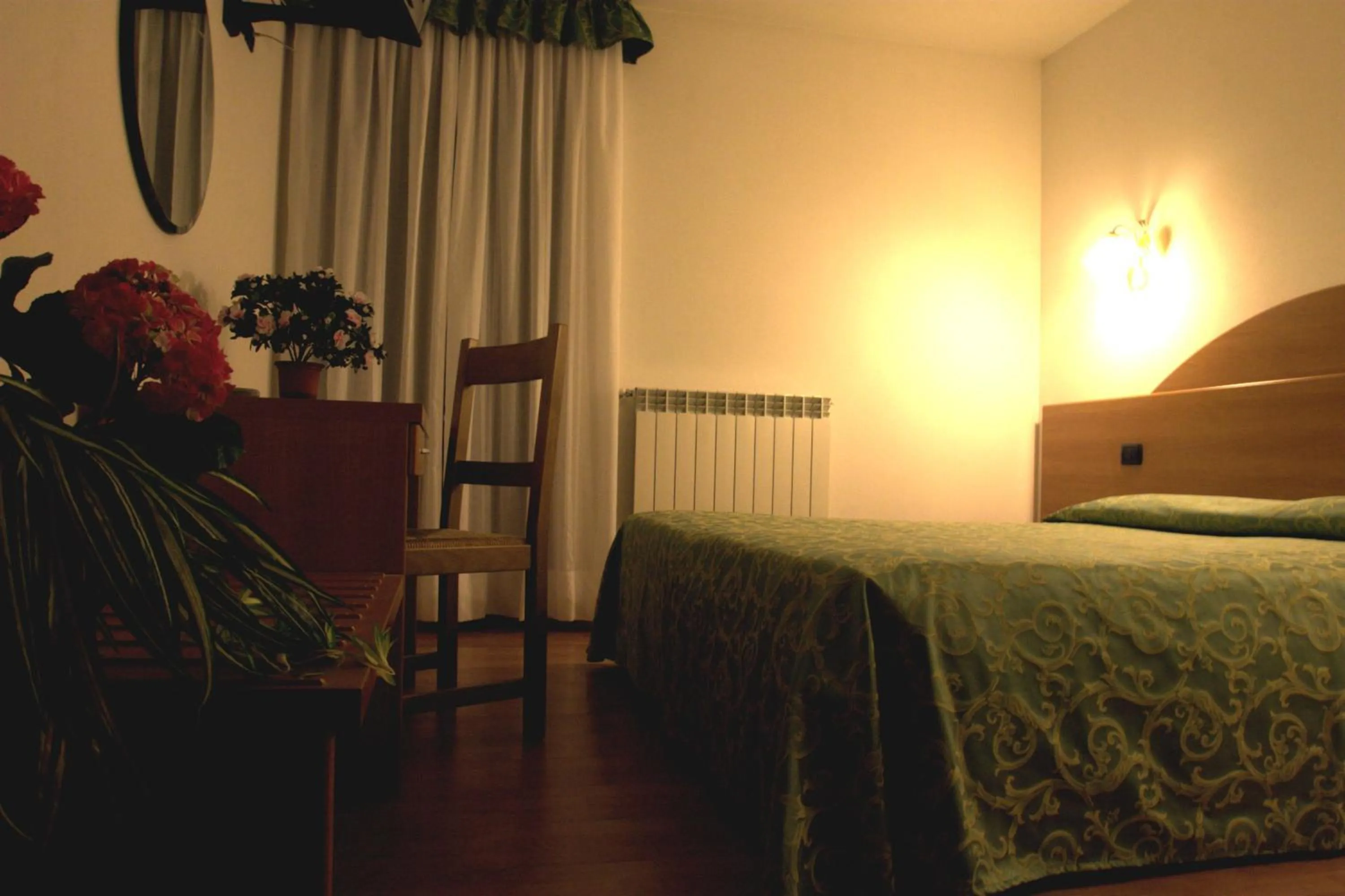 Bedroom, Bed in Hotel Denny