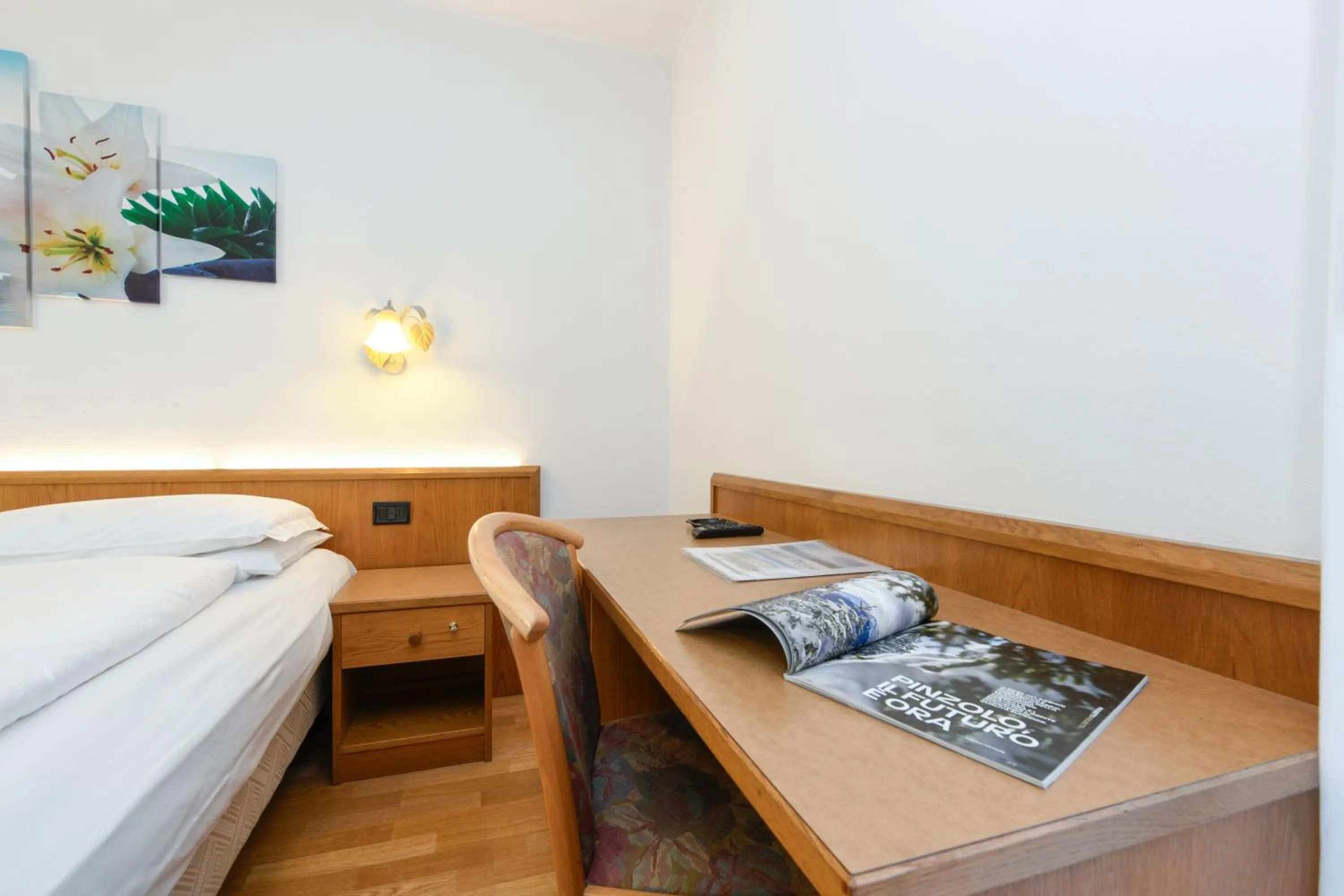 Bedroom, Bed in Hotel Denny