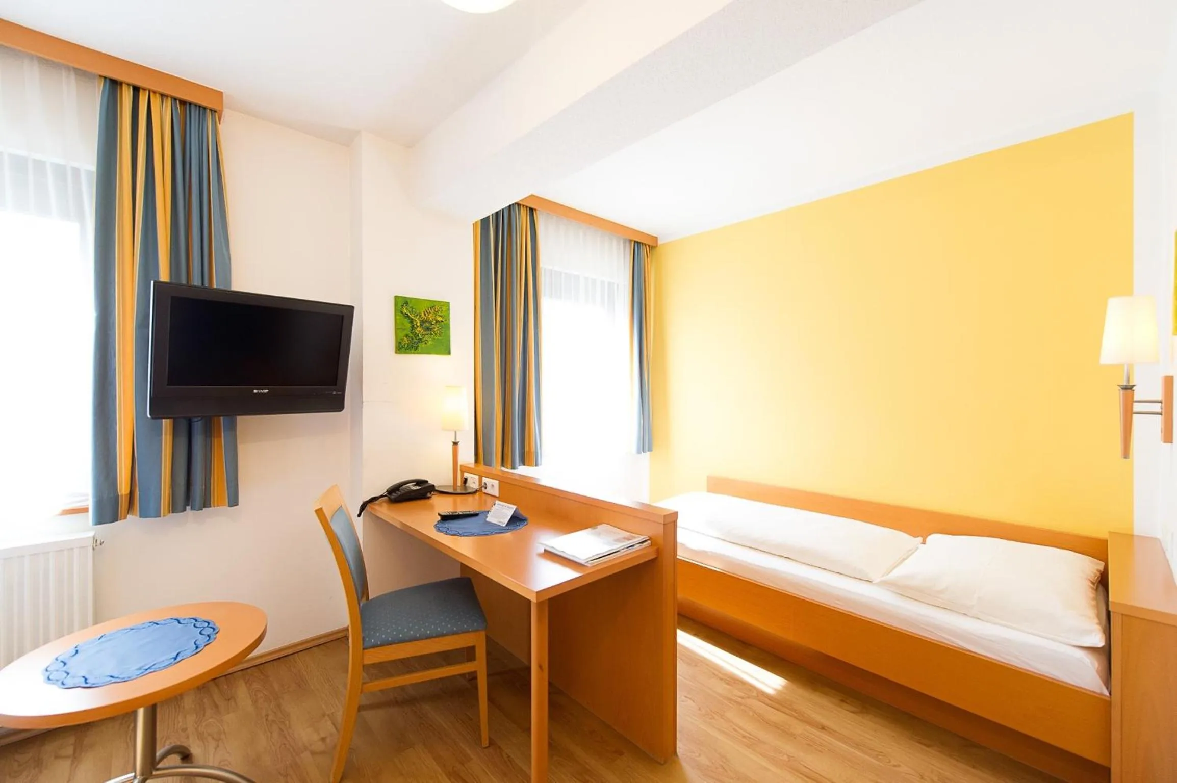 Bedroom, Bed in Gasthof Turmwirt