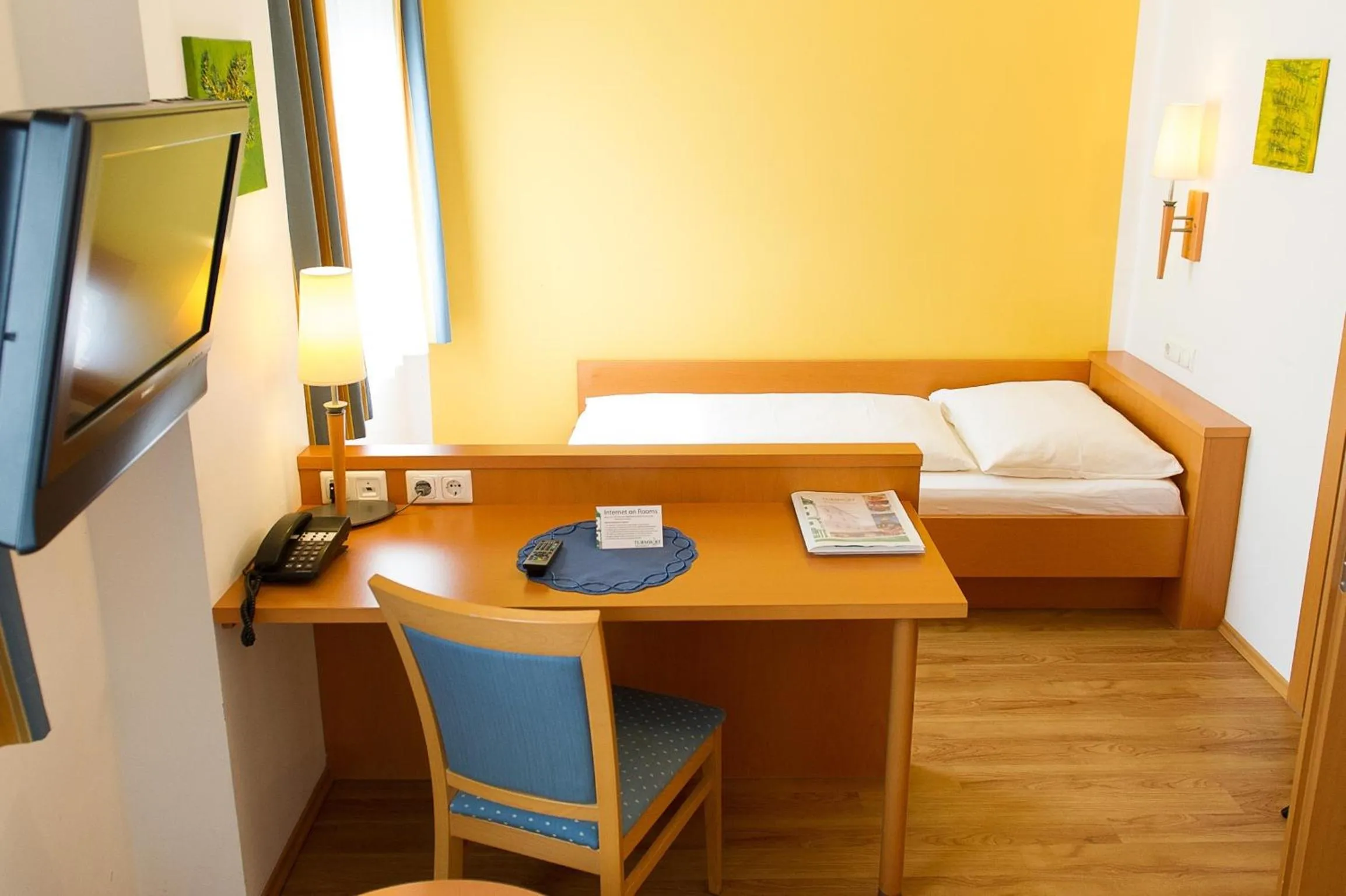 Bedroom, Bed in Gasthof Turmwirt