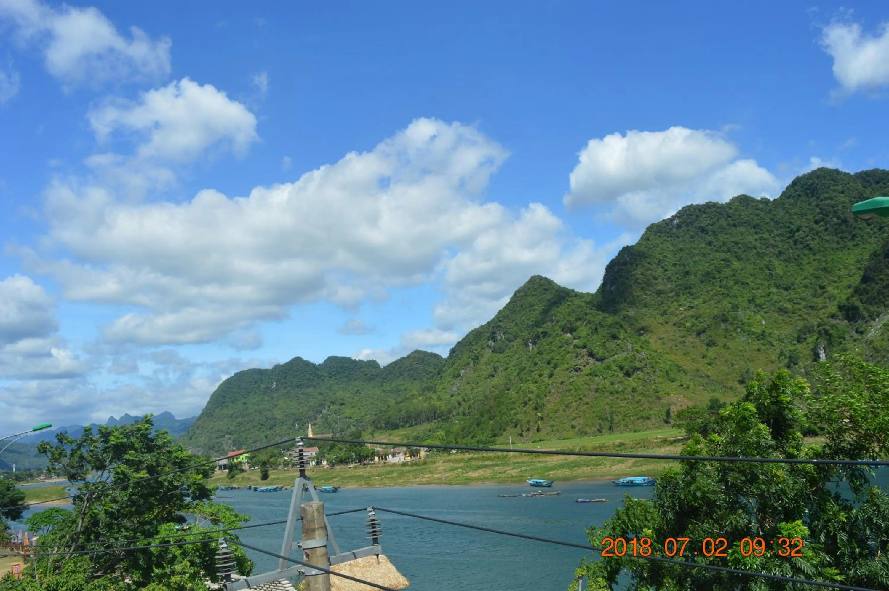 Mountain view in Son Doong Riverside