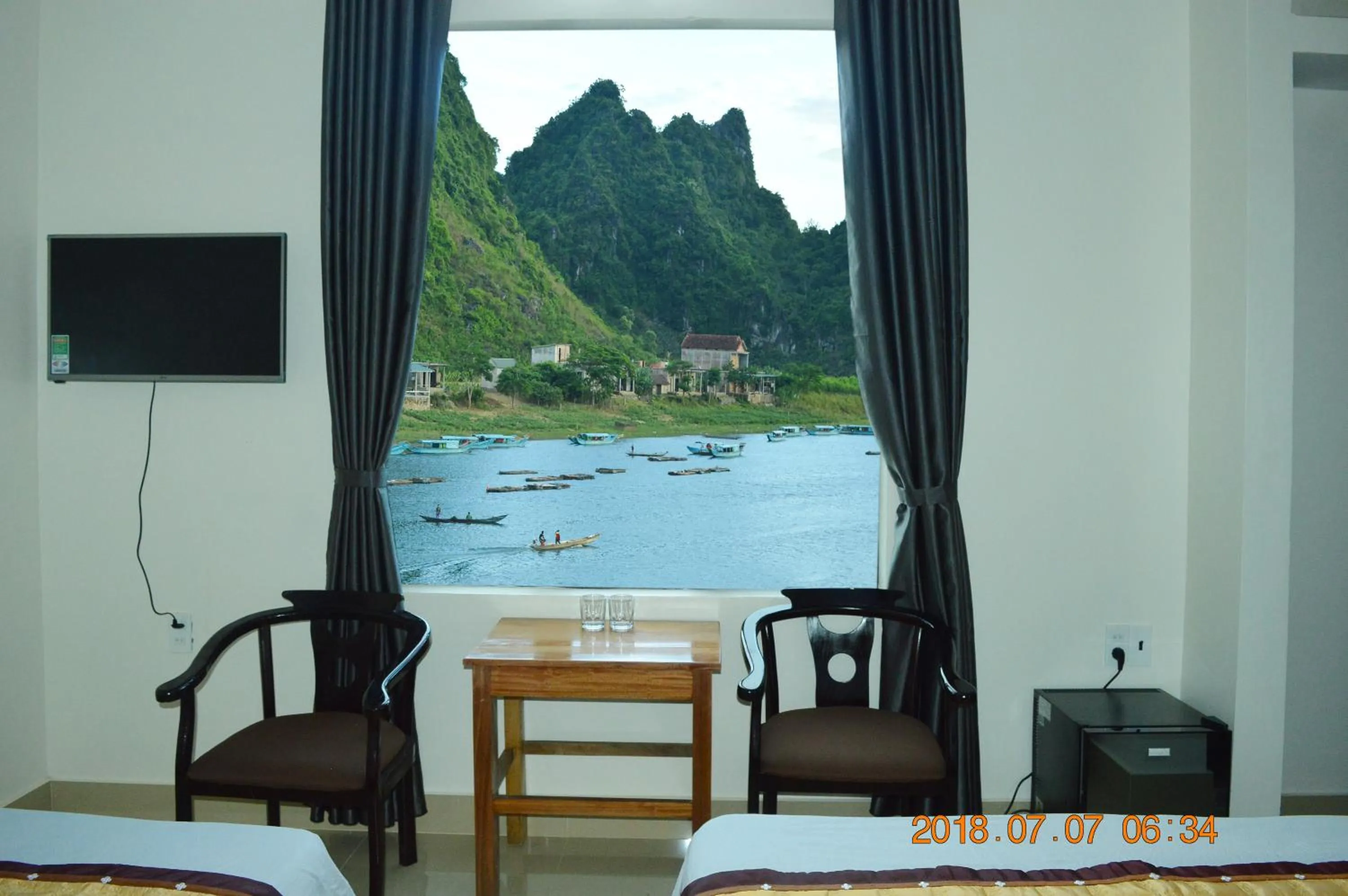 River view in Son Doong Riverside