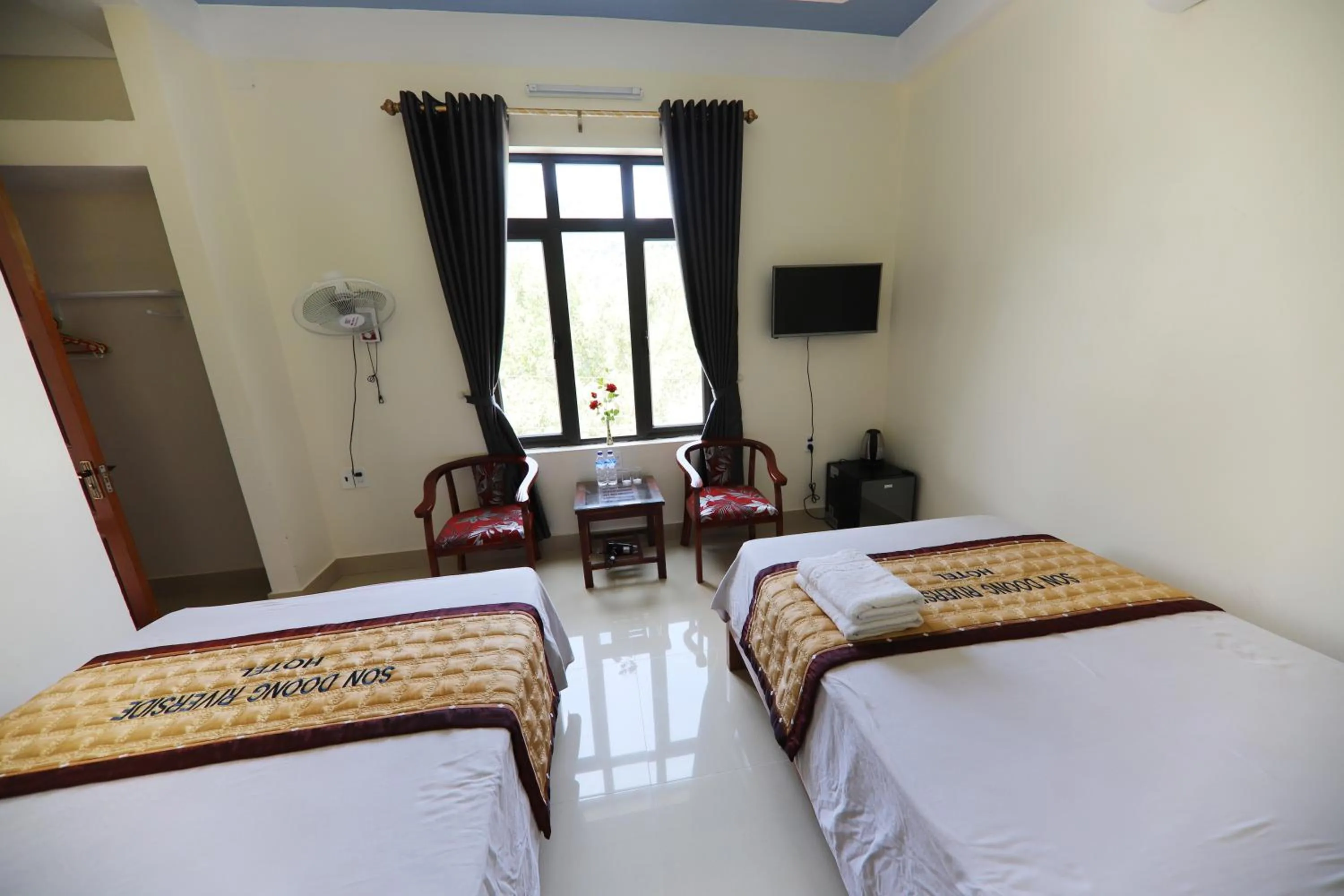 Bed in Son Doong Riverside