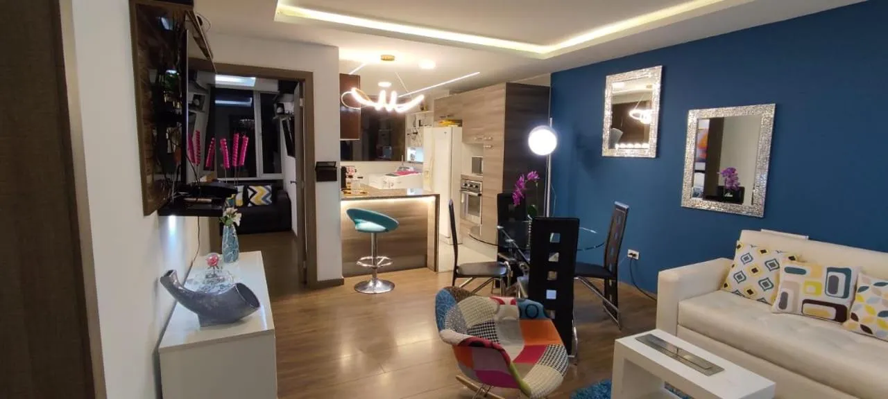 Suite de Lujo, Piso Alto, junto Parque Carolina, Generador electrico