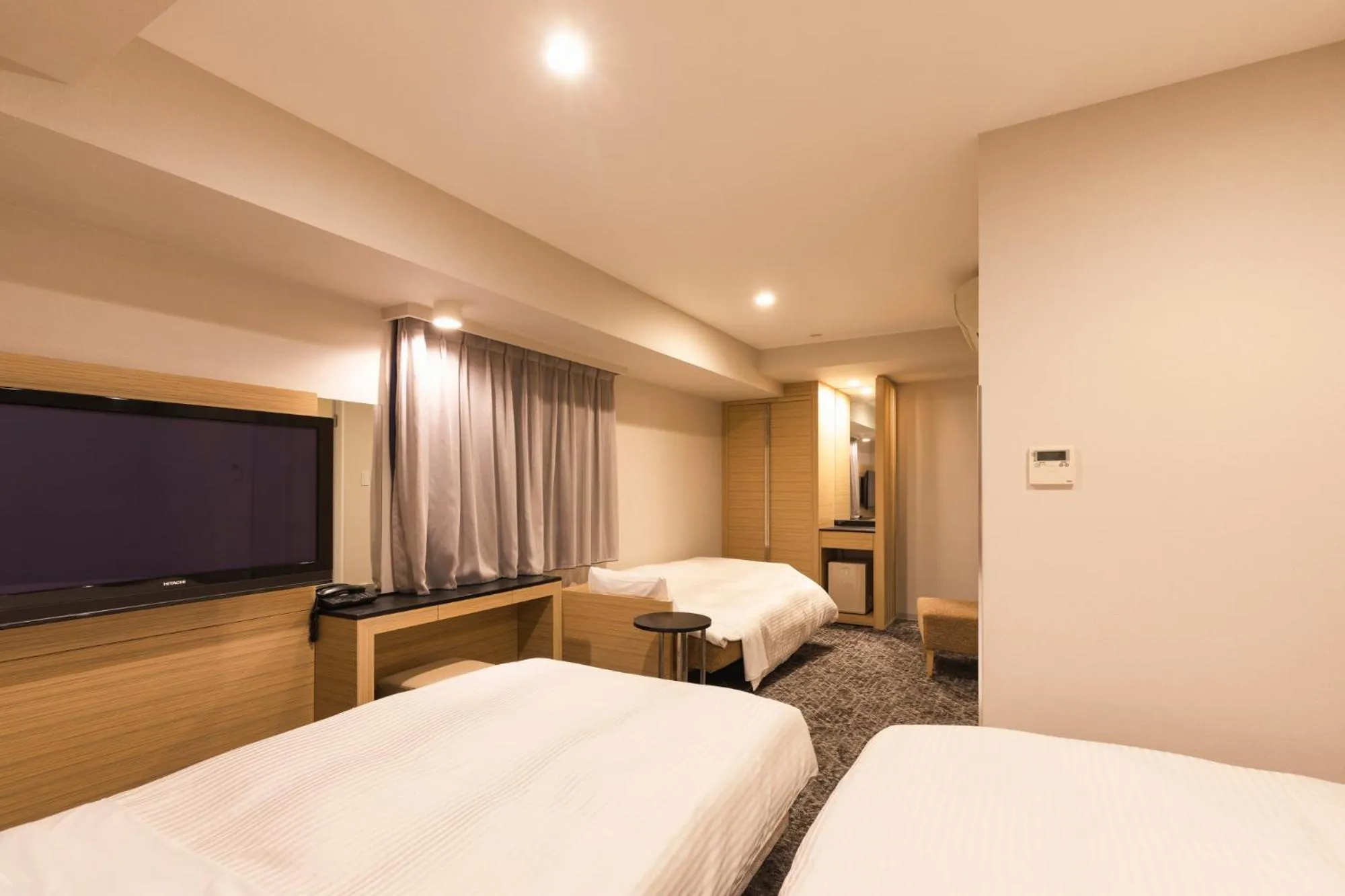 Bed in Sotetsu Fresa Inn Tokyo-Kyobashi