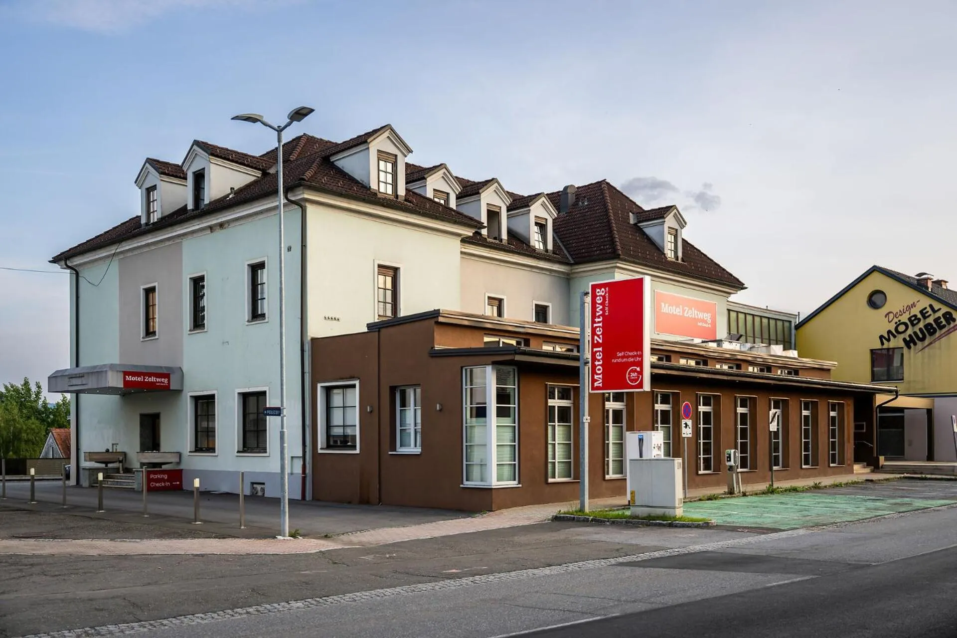 Property building in Motel Zeltweg - Self-Check-in