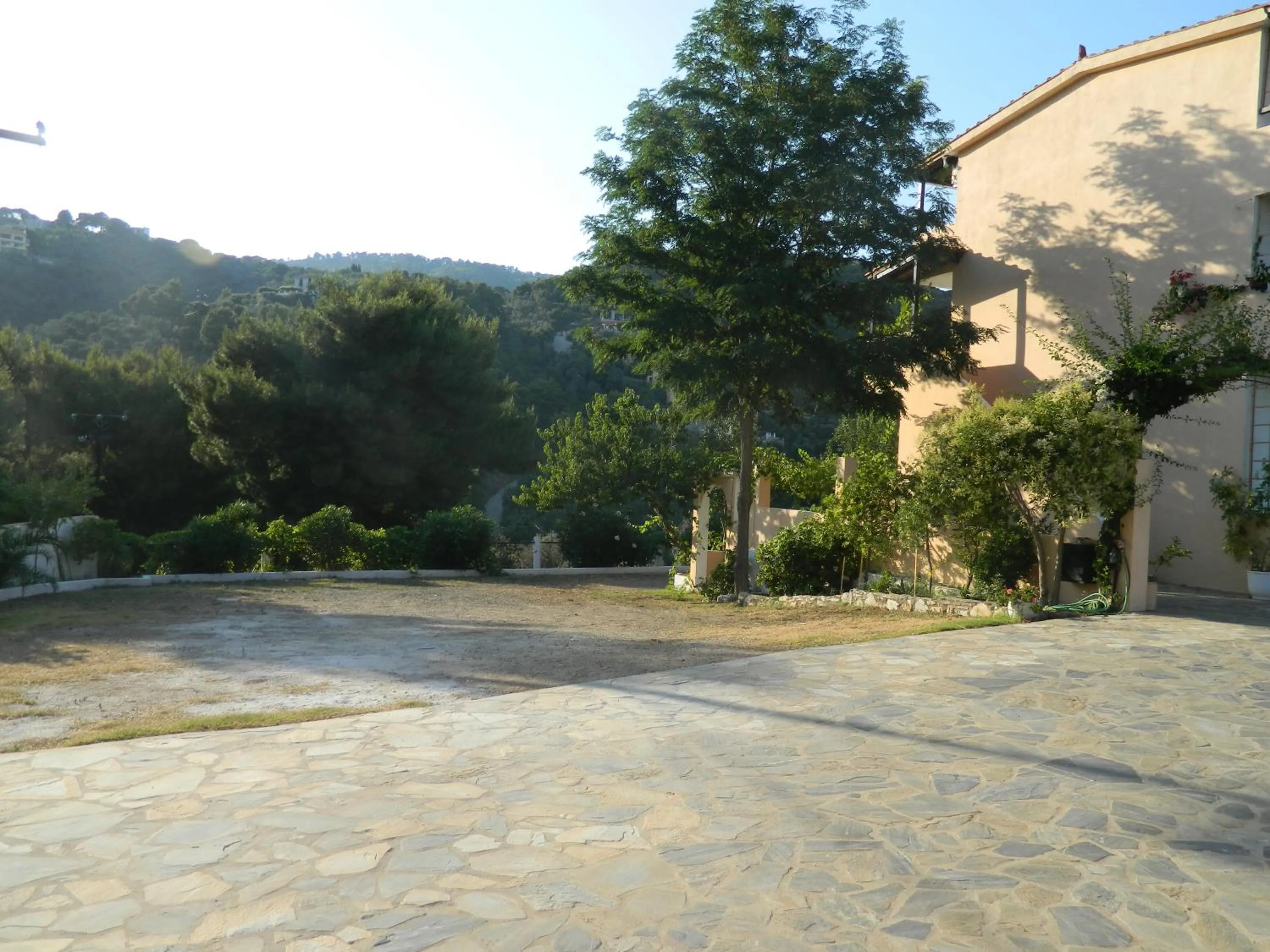 Property building in Asteri Studios