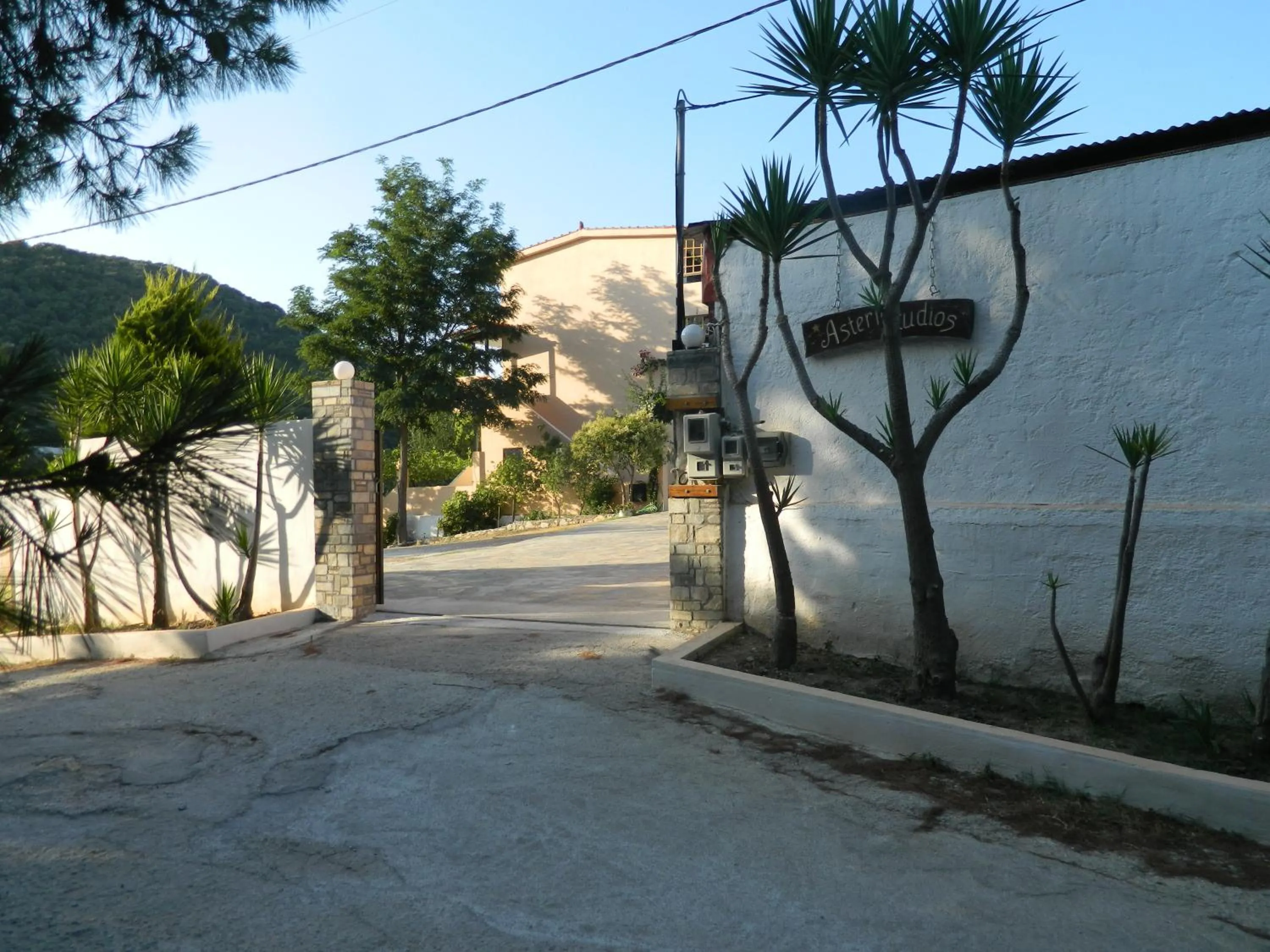 Property building in Asteri Studios
