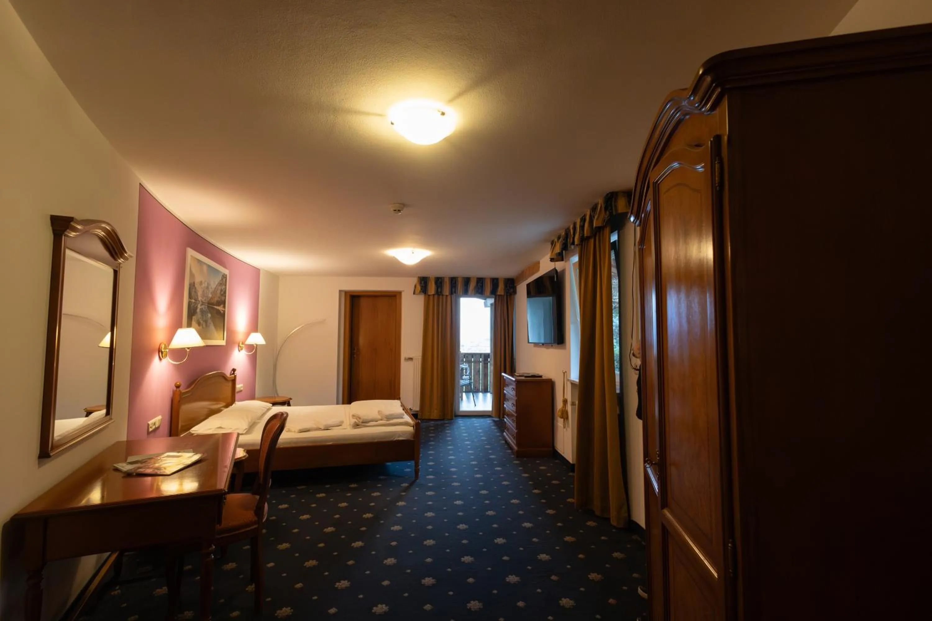 TV and multimedia, Bed in Hotel Marlingerhof