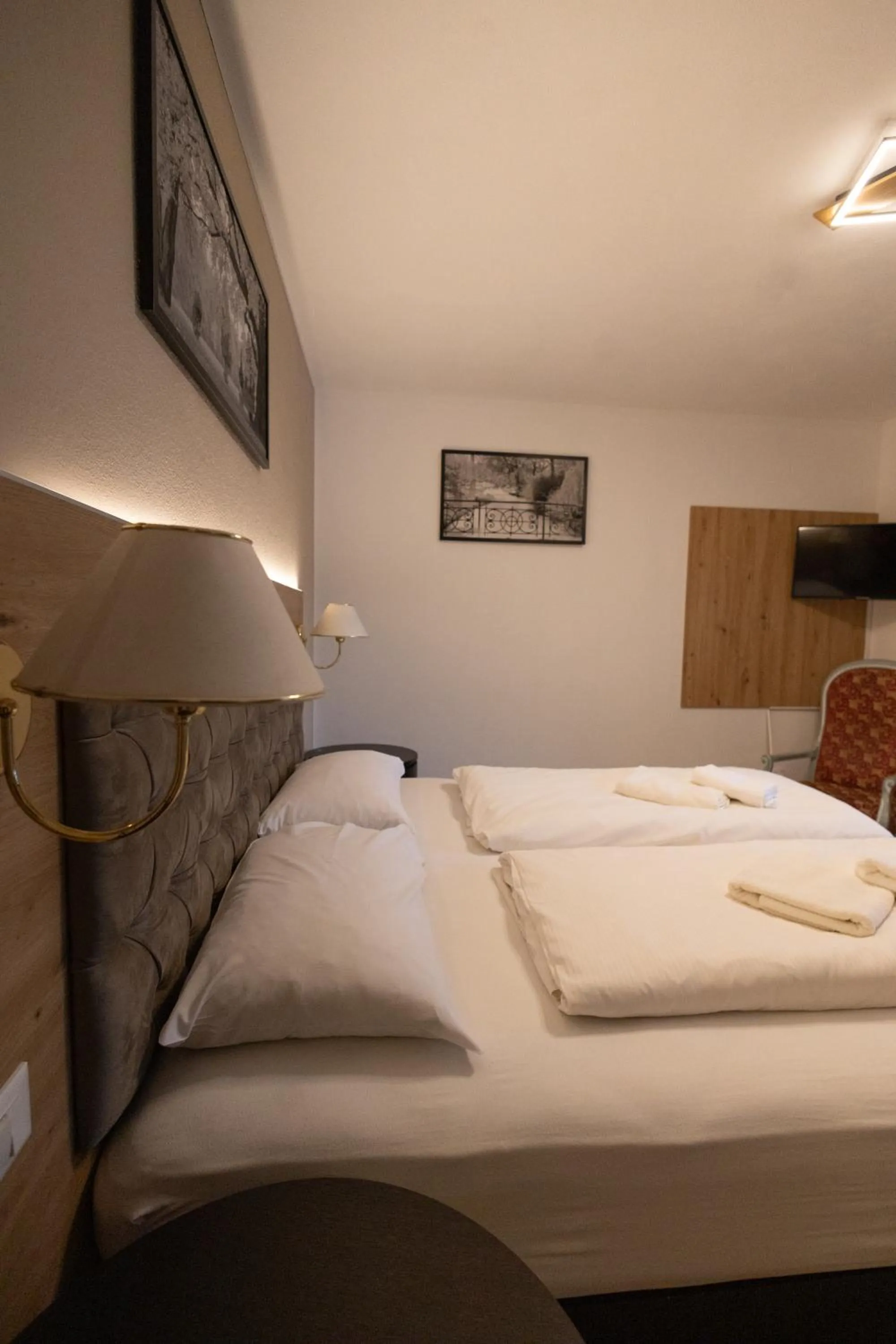 Bed in Hotel Marlingerhof