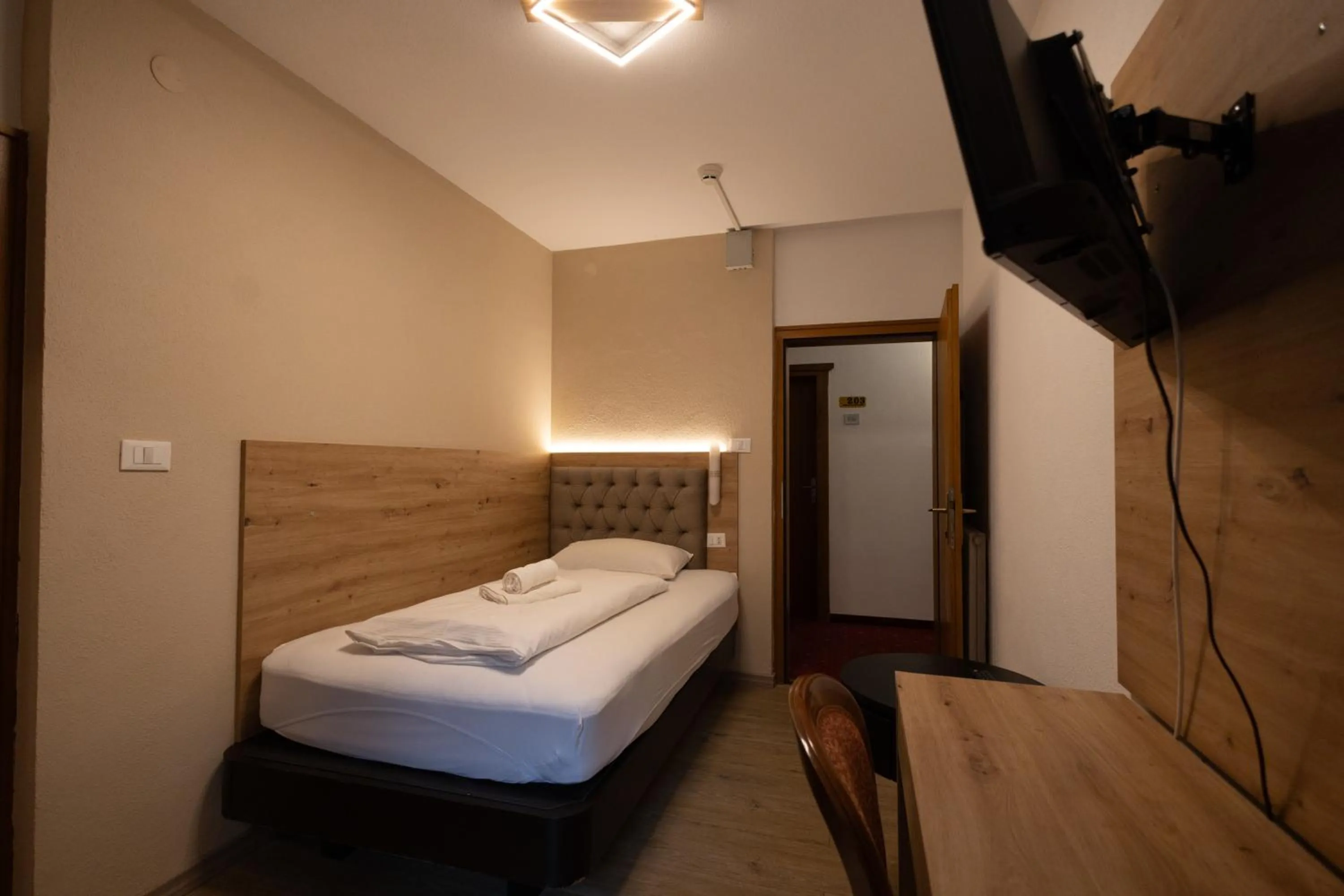 Bed in Hotel Marlingerhof