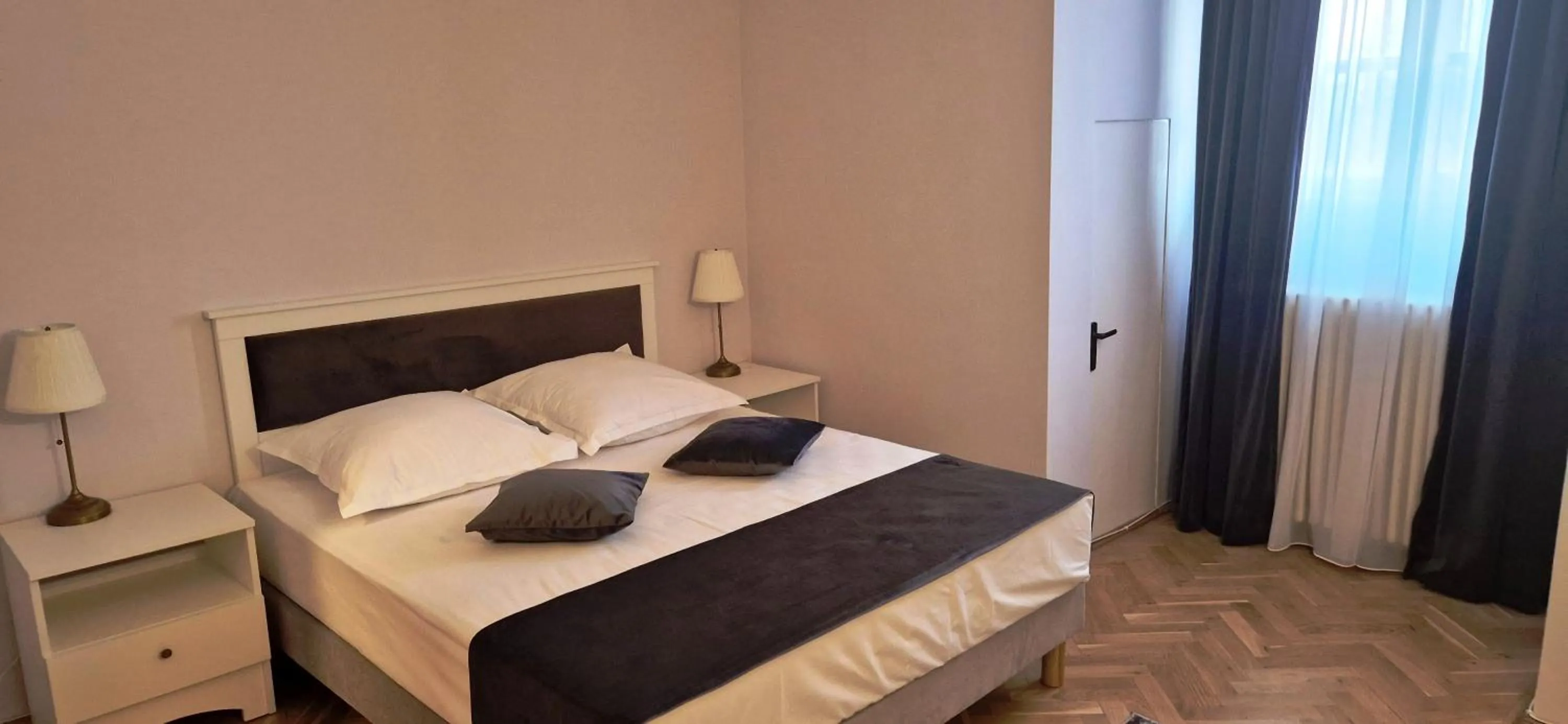 Bed in Hotel Triumf