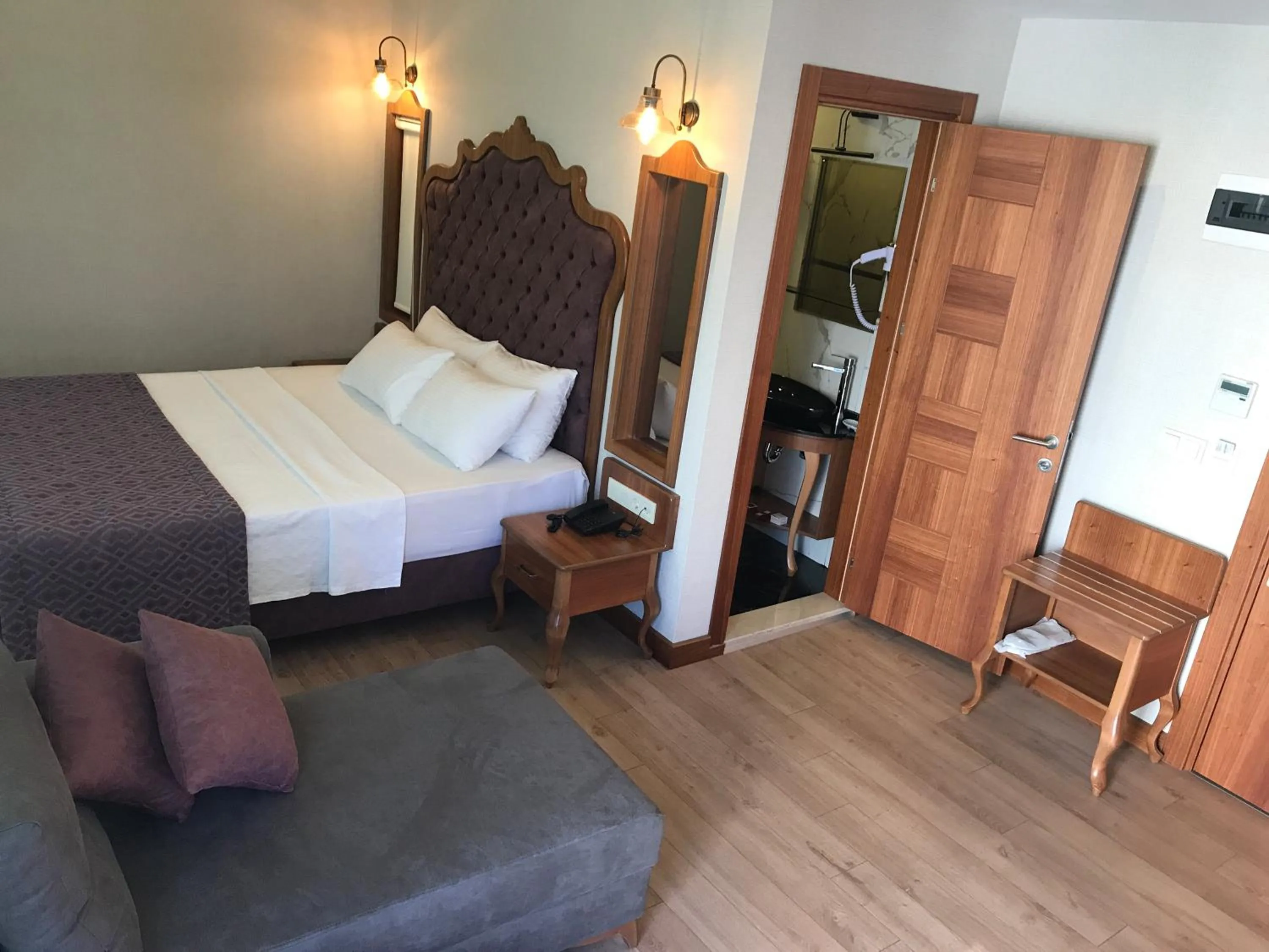 Bed in The Meretto Hotel Istanbul Old City