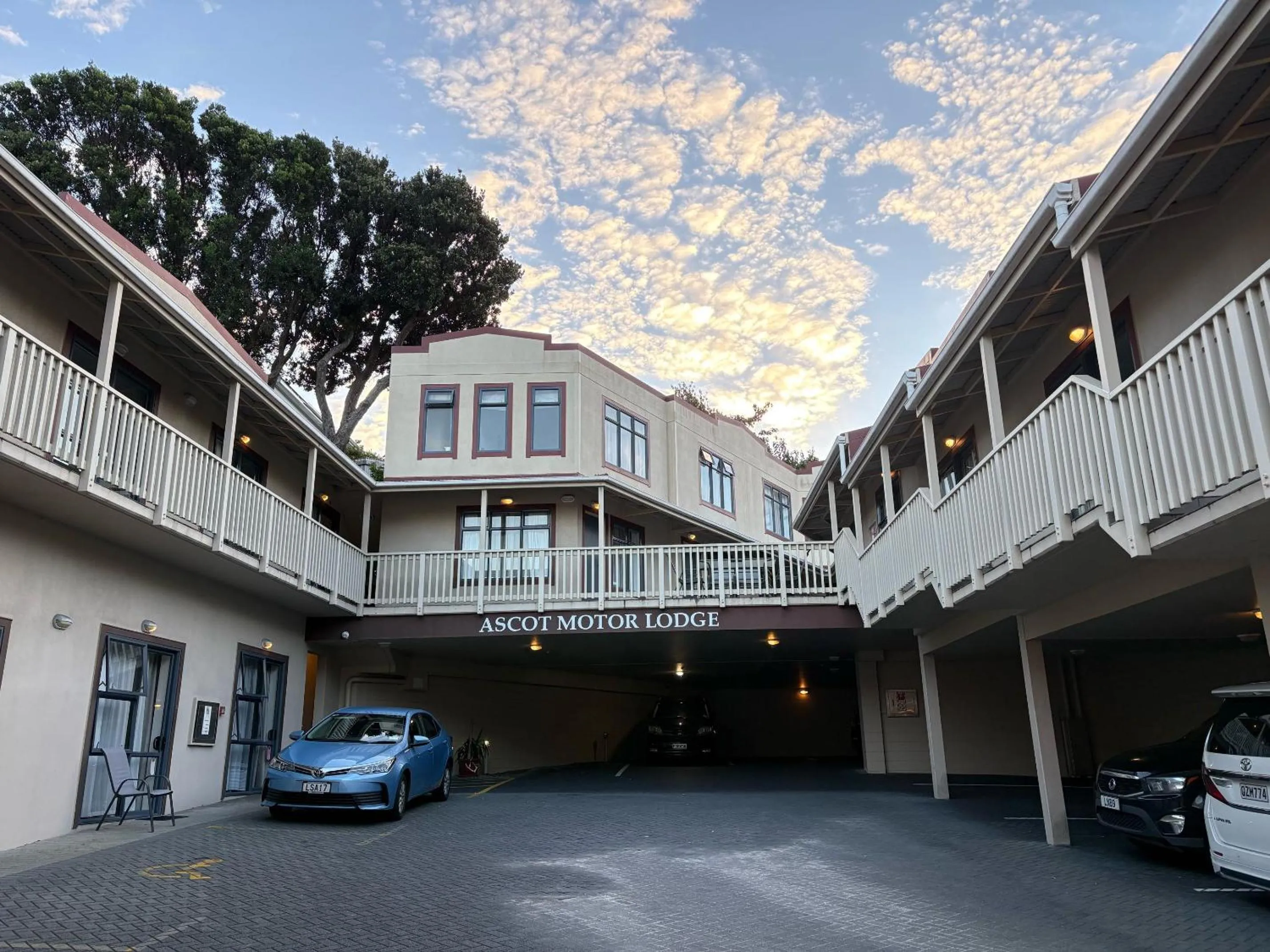 Parking in Ascot Motor Lodge