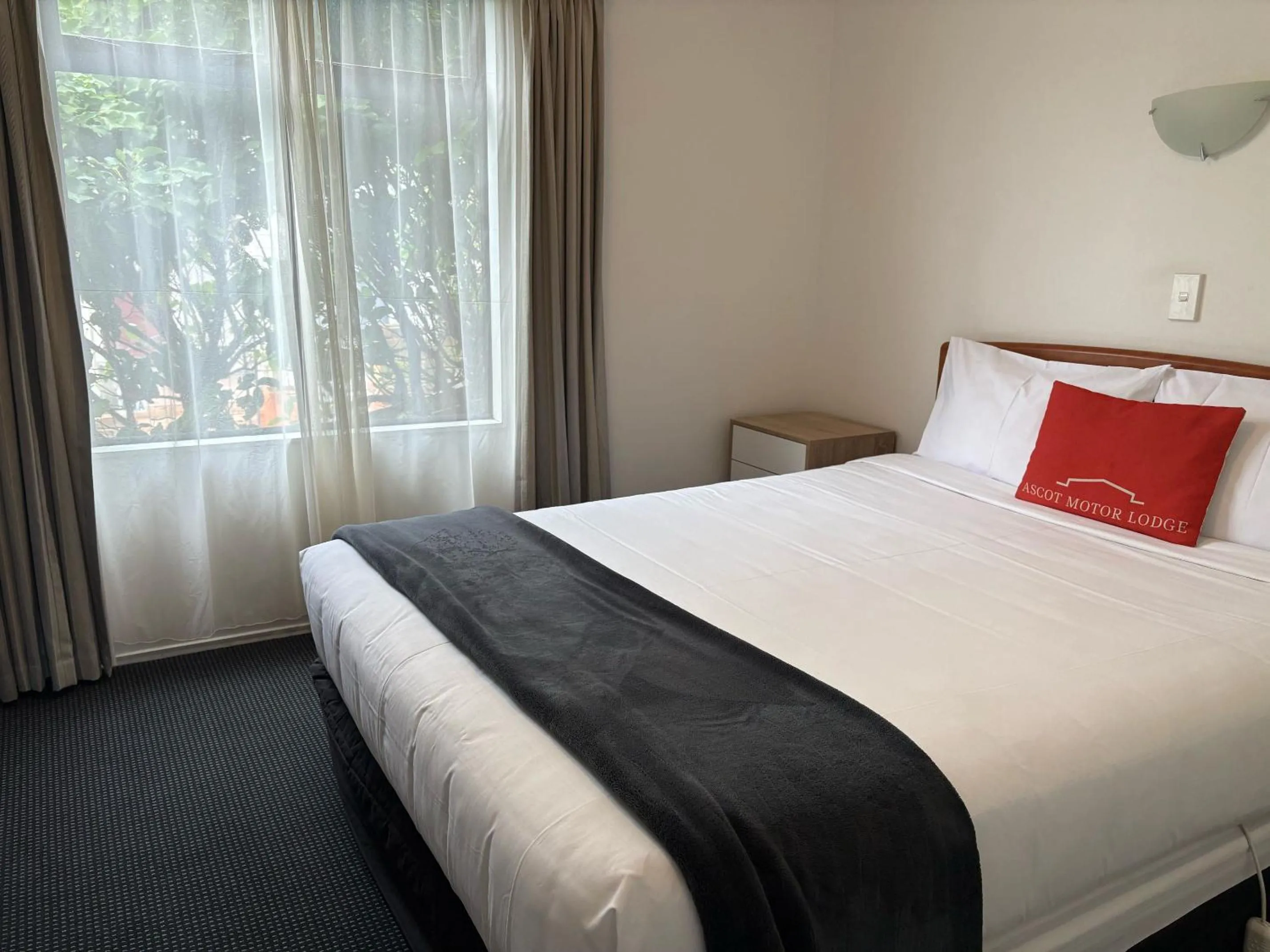 Bedroom, Bed in Ascot Motor Lodge