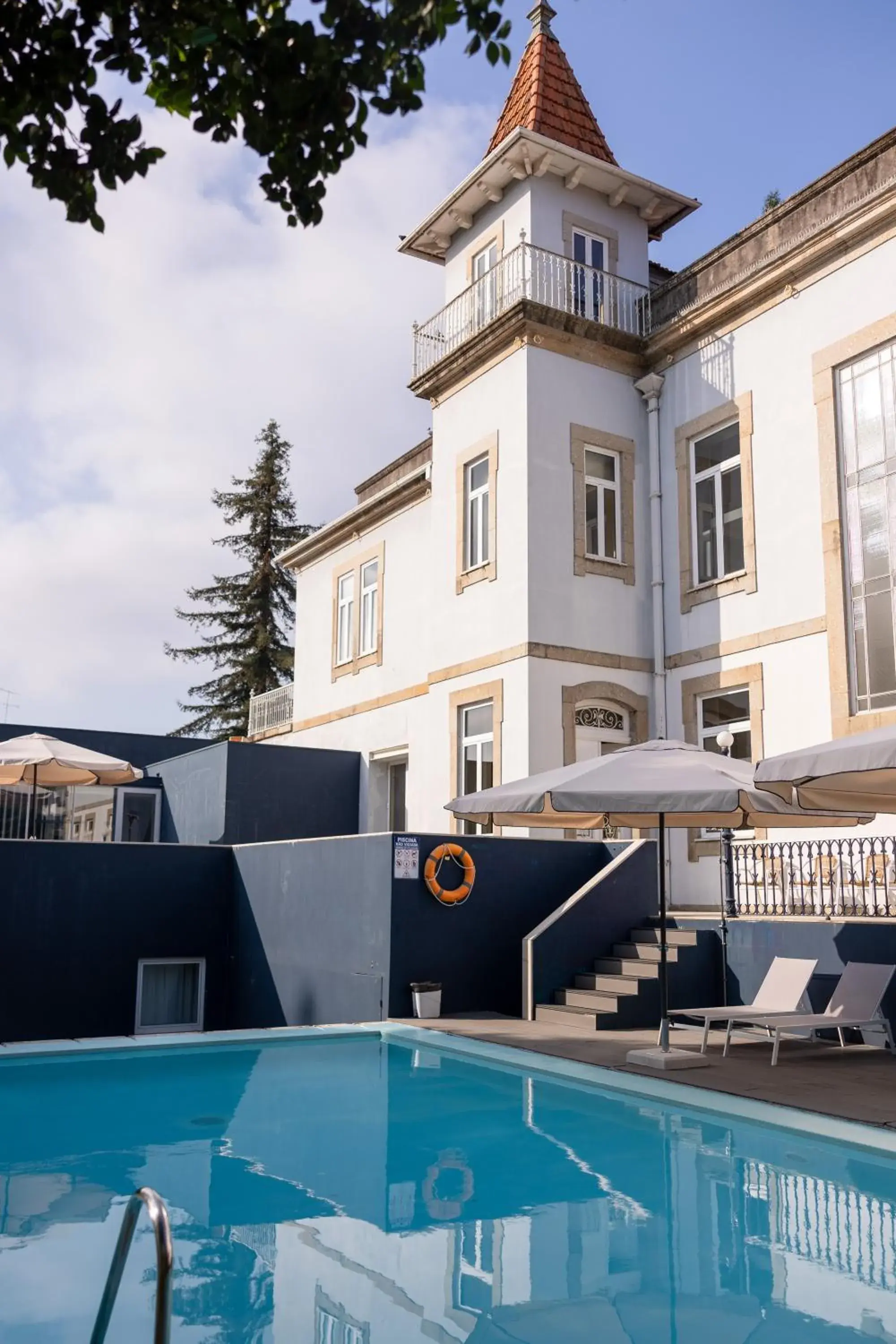 Property building in Hotel Villa Garden Braga Property building in Hotel Villa Garden Braga