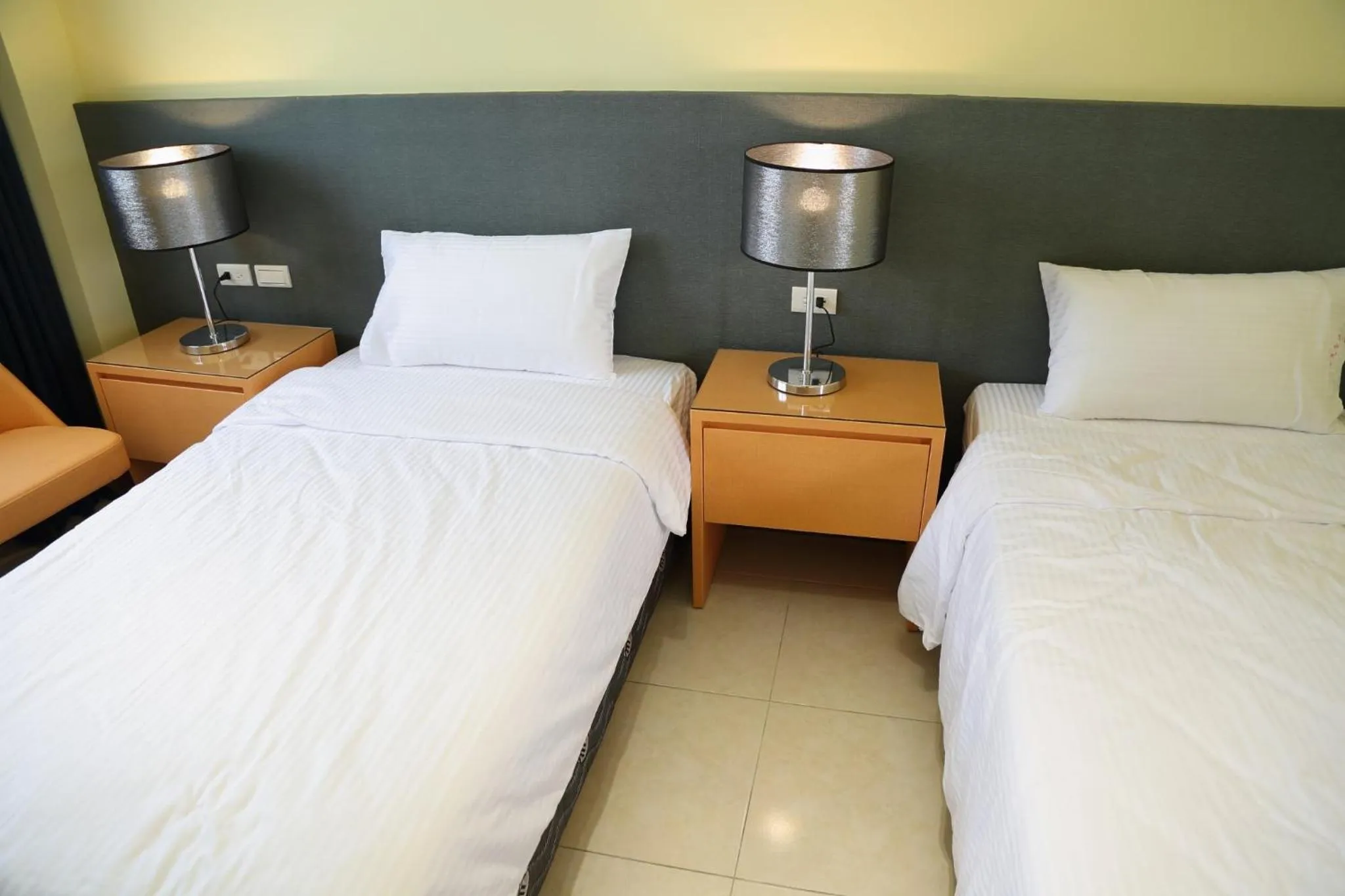 Bed in See Happiness