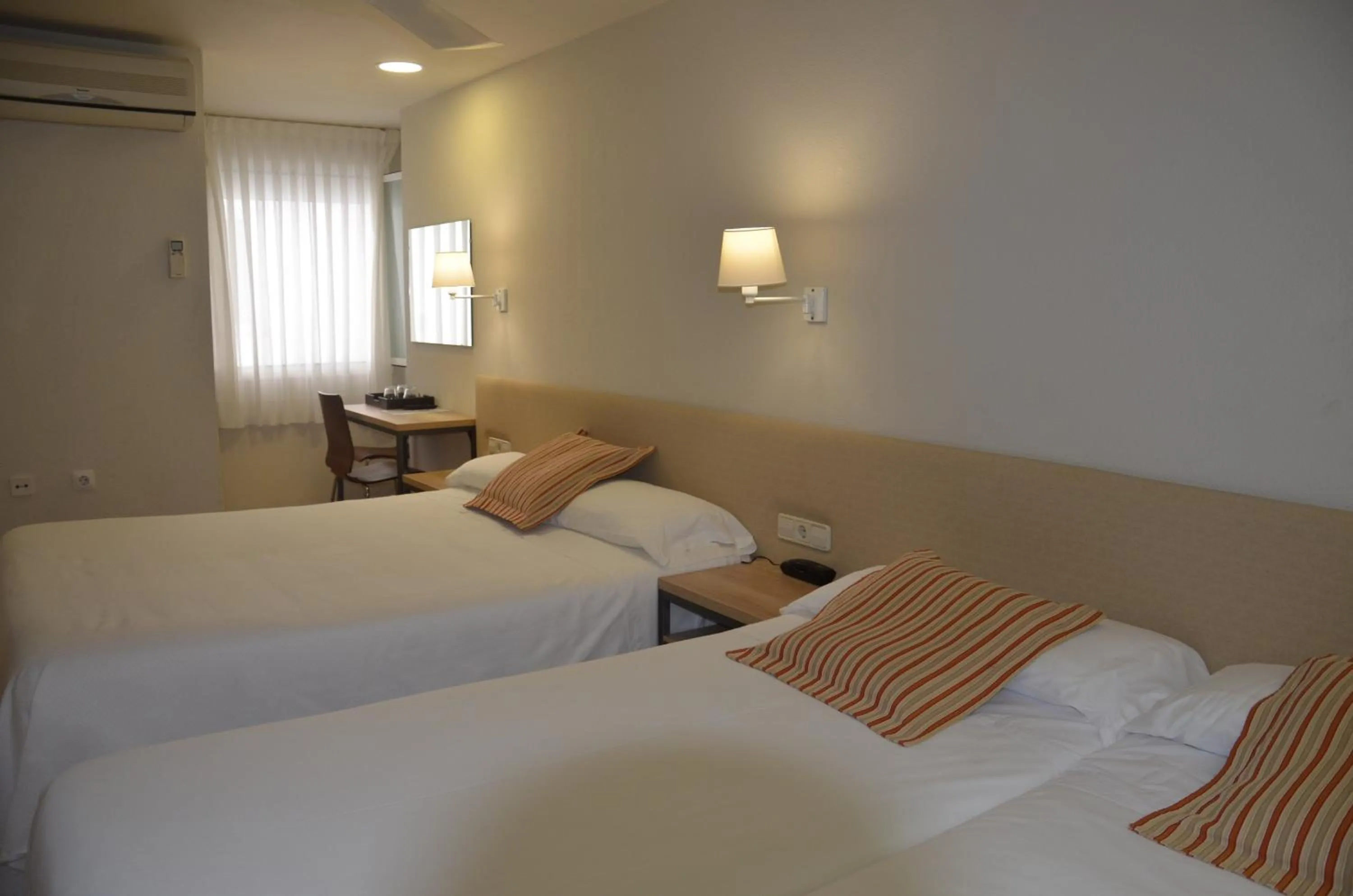 Photo of the whole room, Bed in Hotel Balaguer