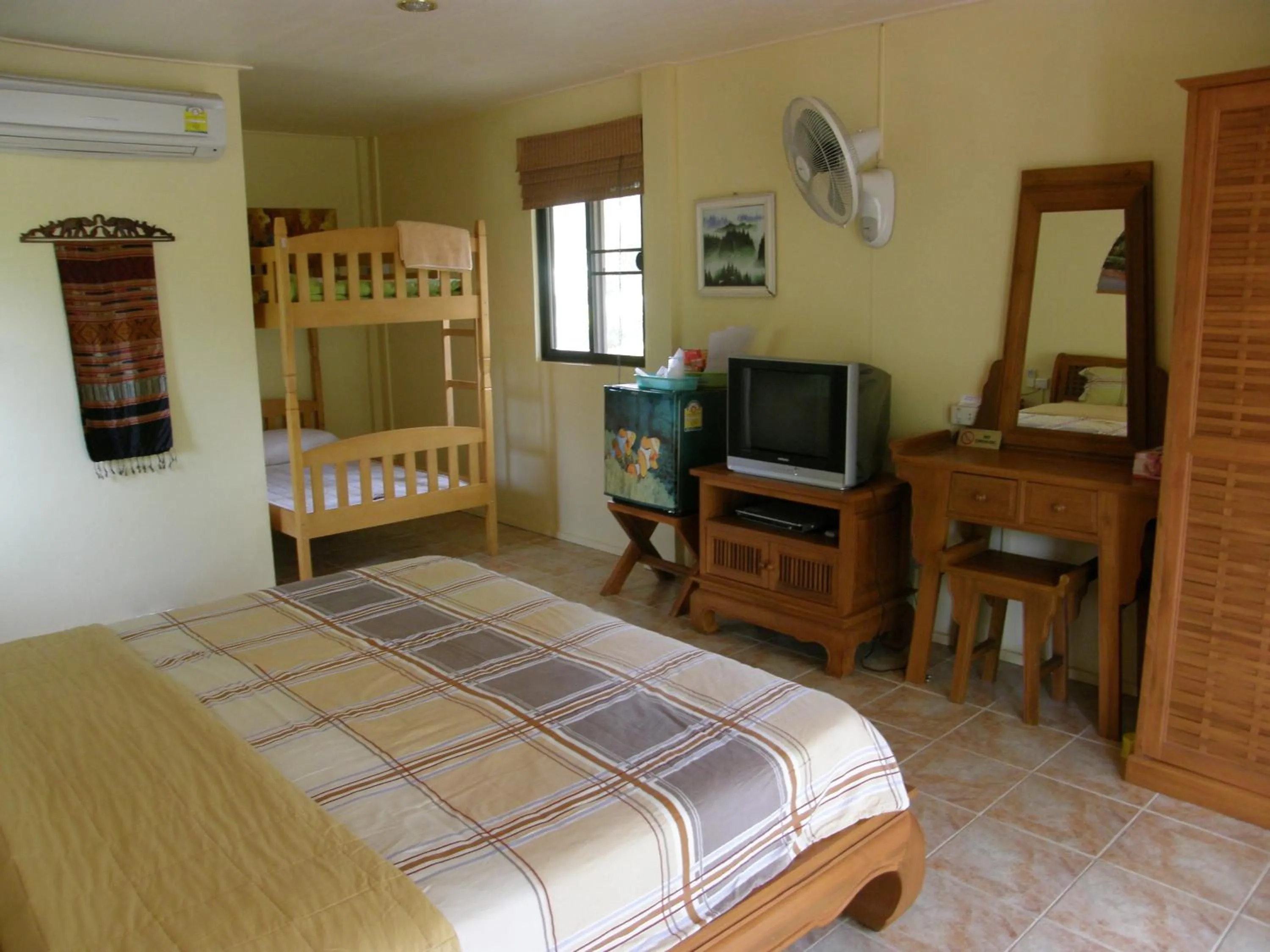 bunk bed, Bed in Buffalo Bay Vacation Club
