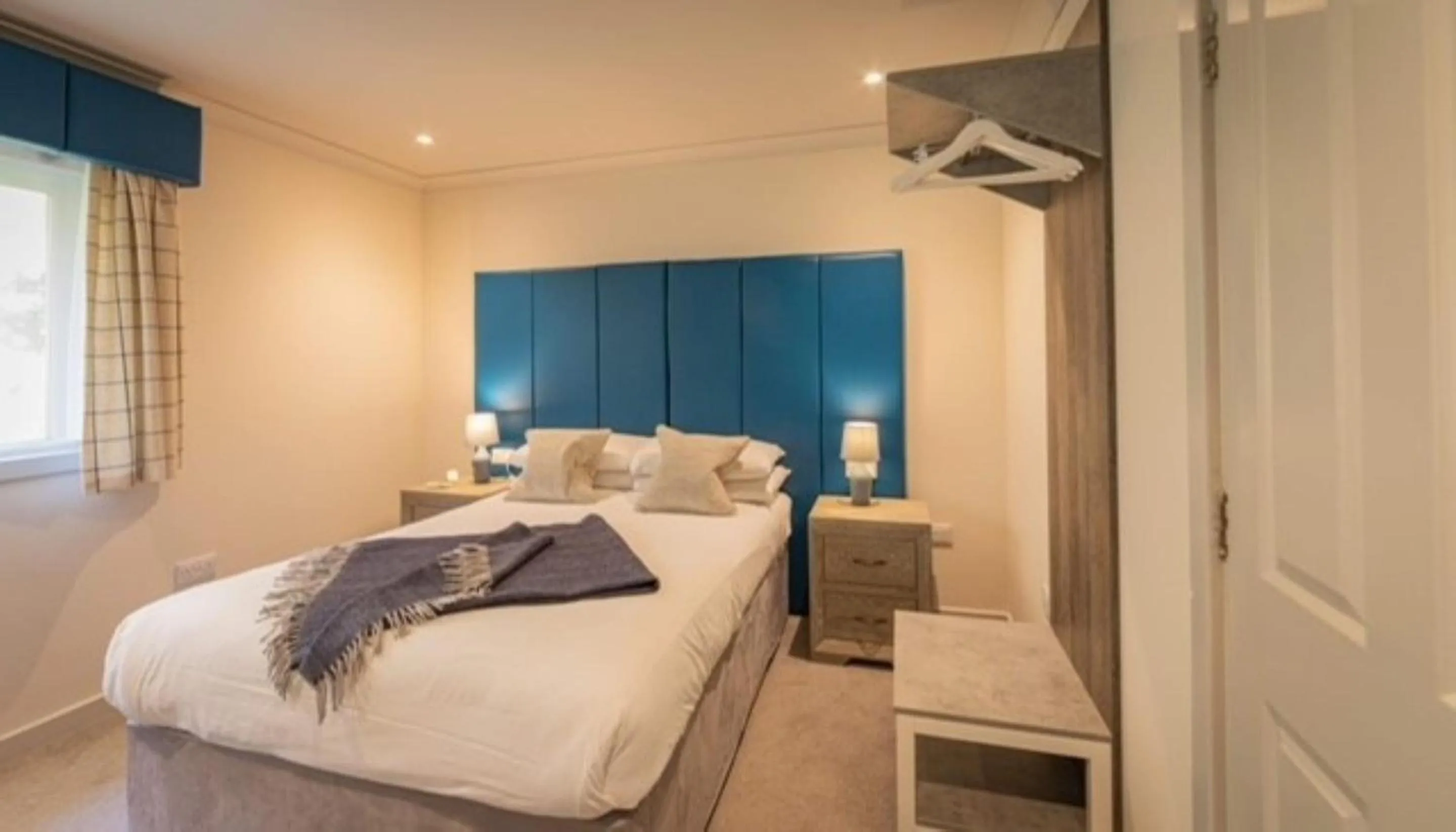 Bed in Loch Ness Clansman Hotel