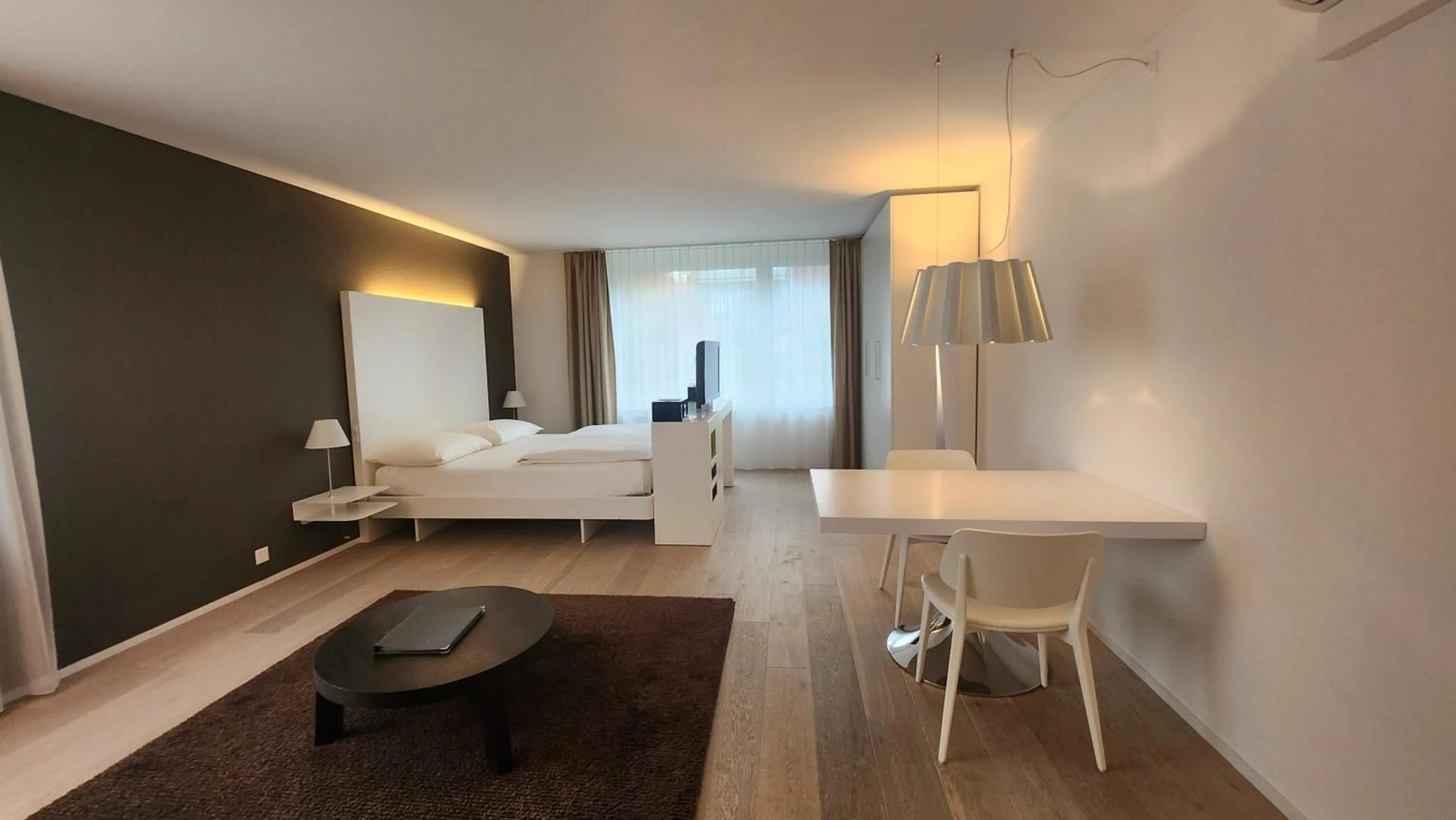 Bed in City Apartments
