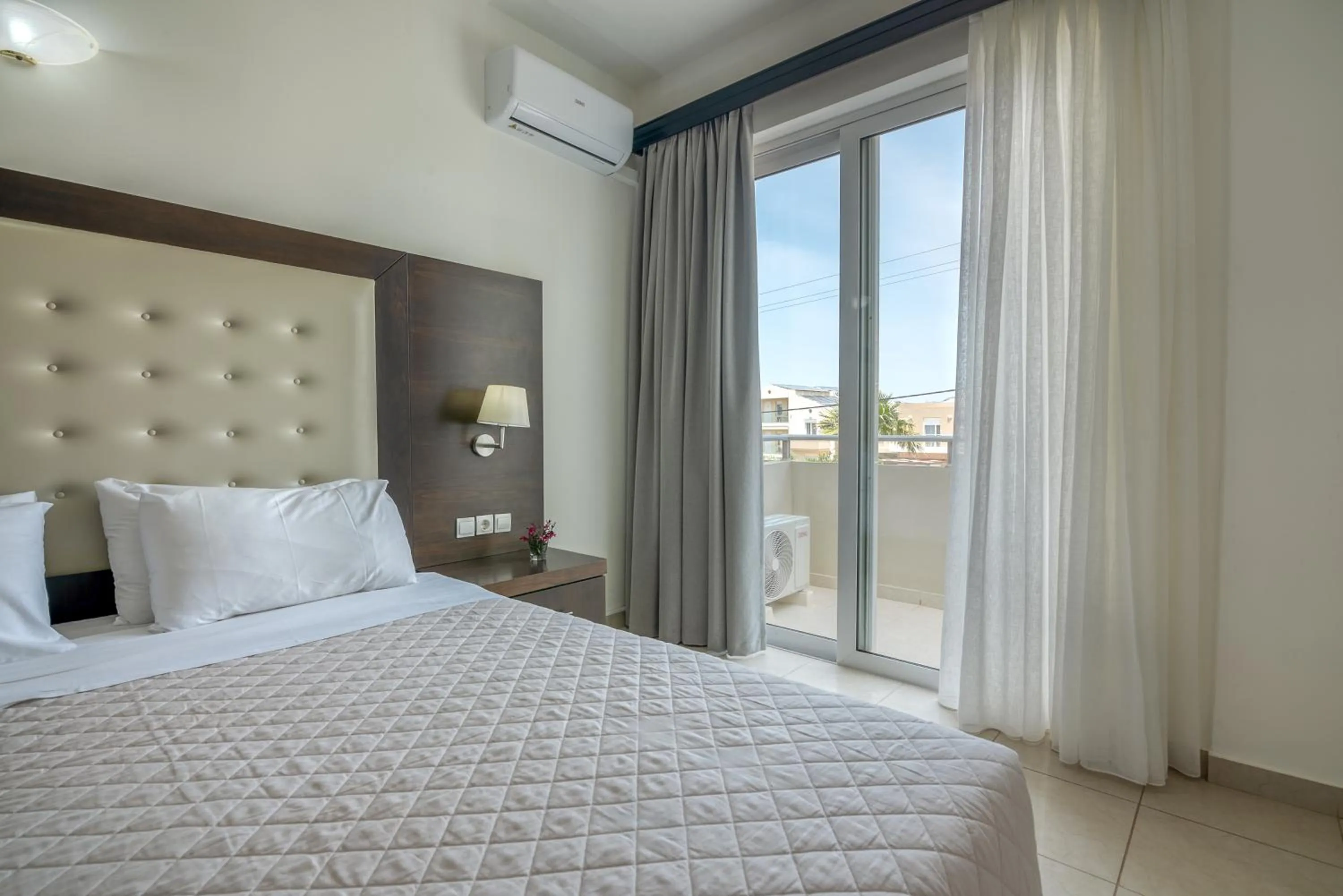 Bed in Castro Beach Hotel