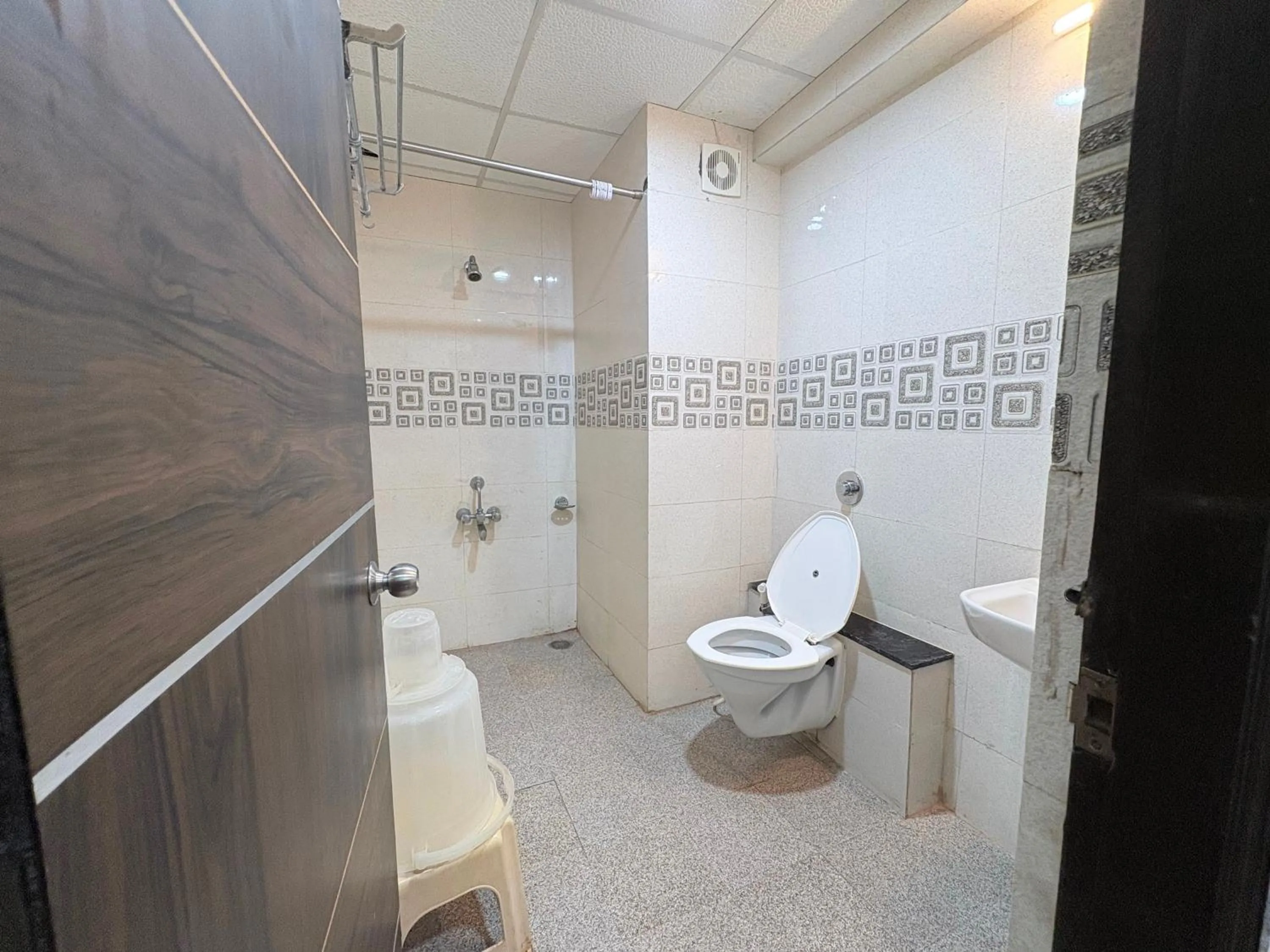 Bathroom in Hotel Windsor Castle Inn