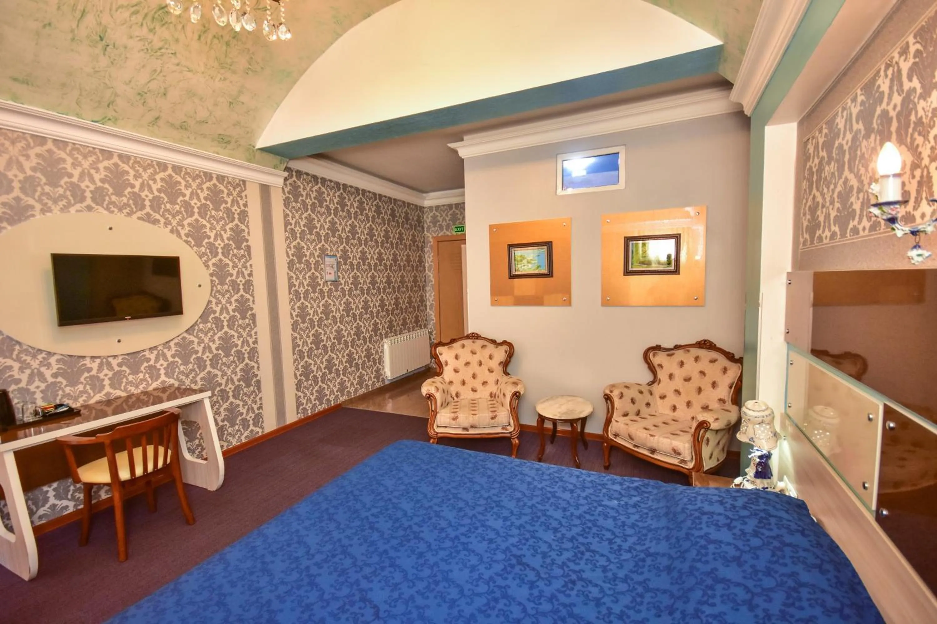 TV and multimedia, Bed in Hotel Chao